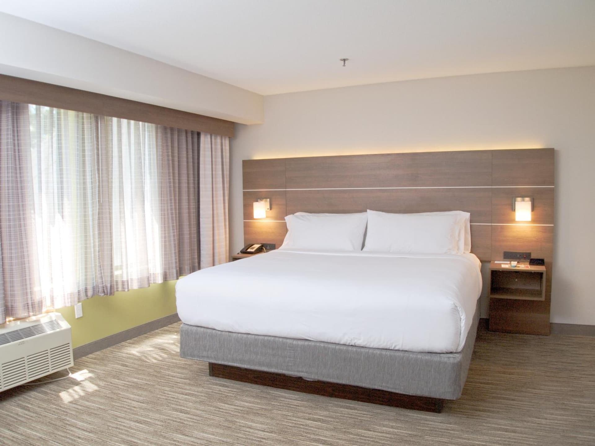 Holiday Inn Express South Burlington by IHG gallery photo in Burlington, VT — image 42