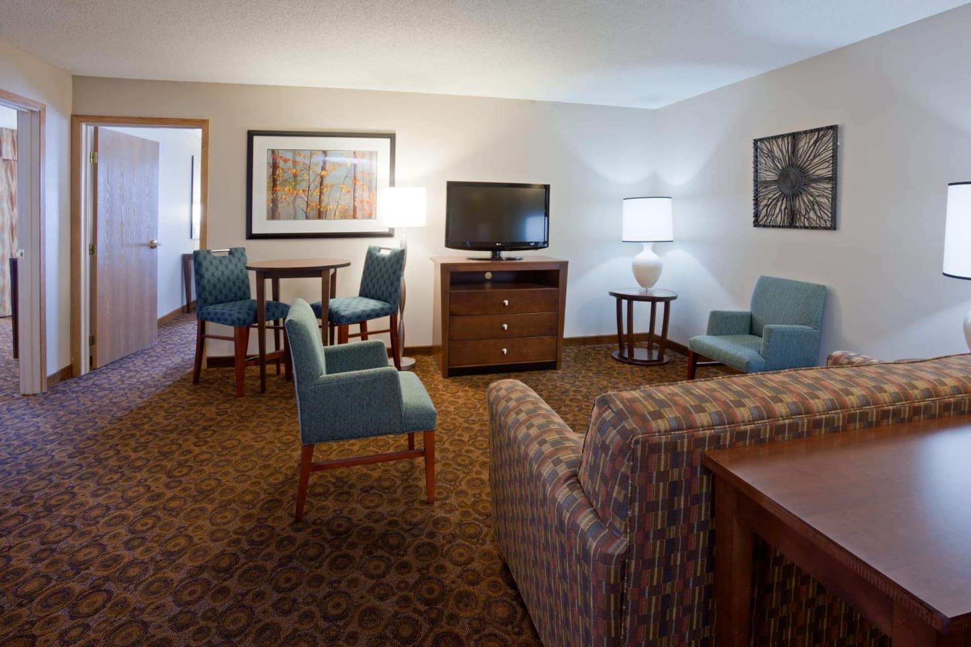 Holiday Inn Express and Suites St. Cloud by IHG gallery photo in Saint Cloud, MN — image 56