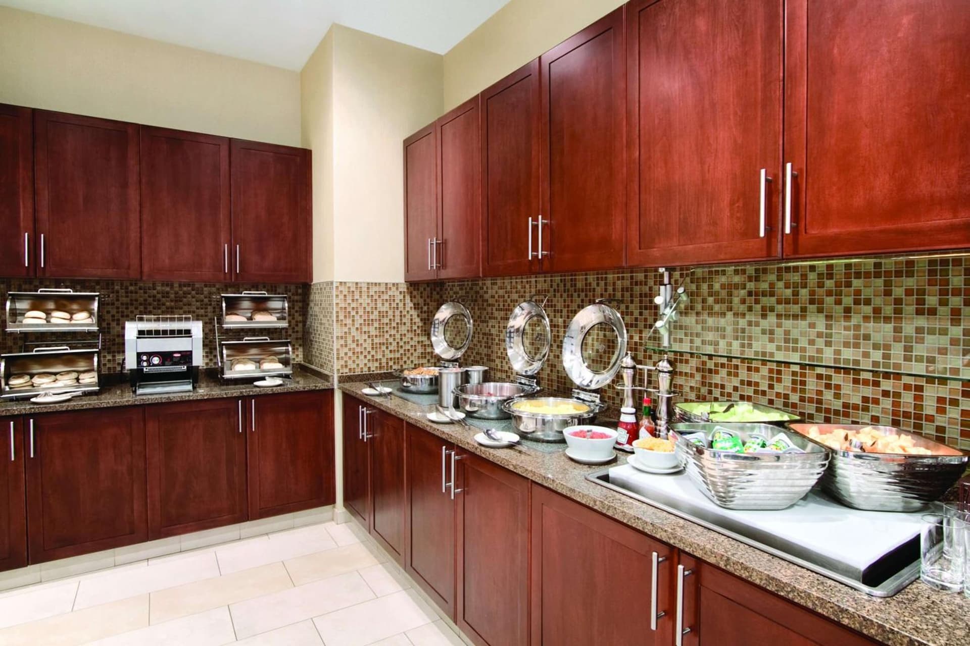 Hyatt House Hartford North/Windsor gallery photo in Windsor — image 13