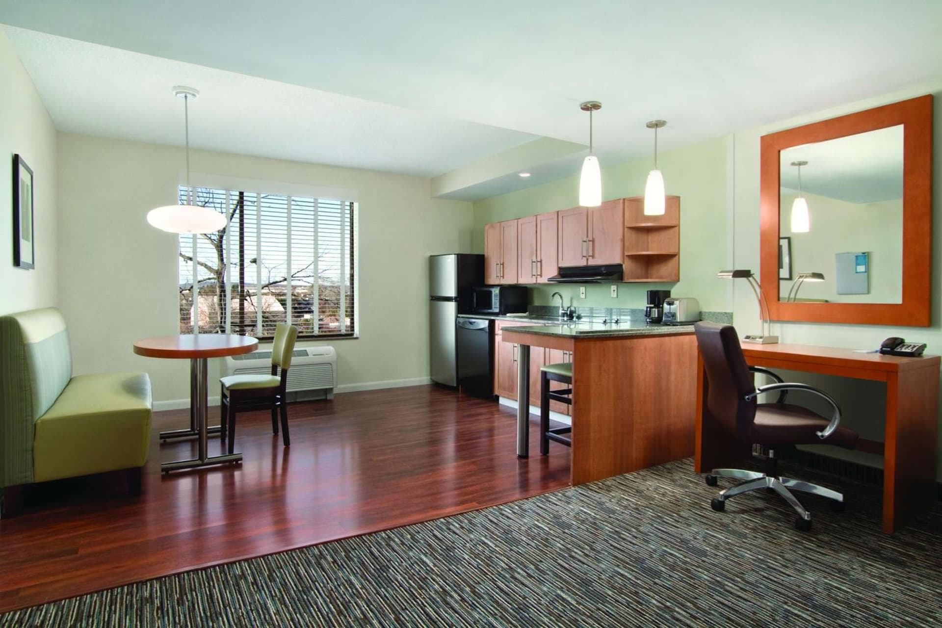 Hyatt House Hartford North/Windsor gallery photo in Windsor — image 43