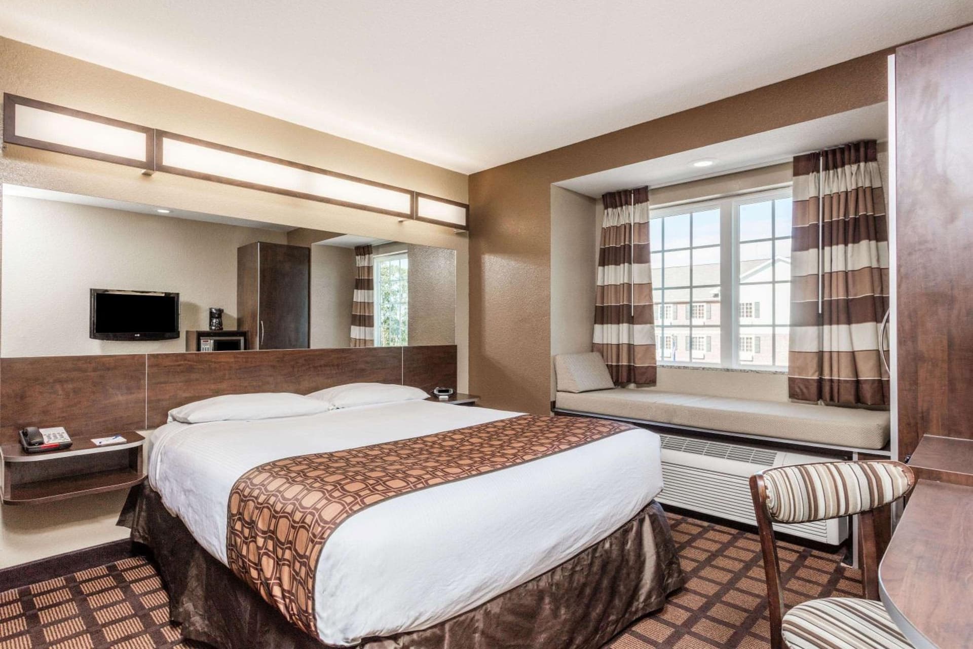 Microtel Inn & Suites by Wyndham Macon gallery photo in Macon, GA — image 5