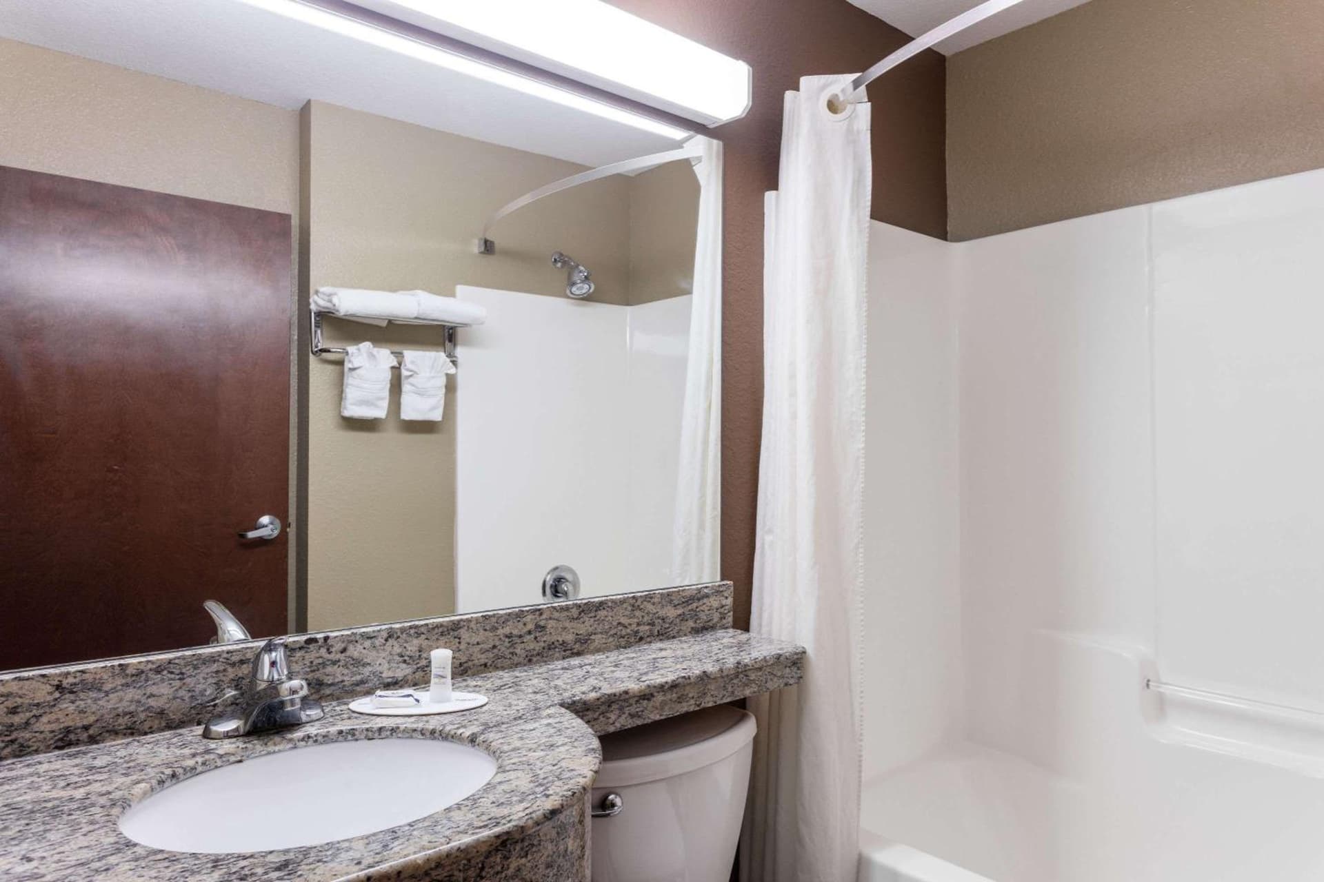 Microtel Inn & Suites by Wyndham Macon gallery photo in Macon, GA — image 38
