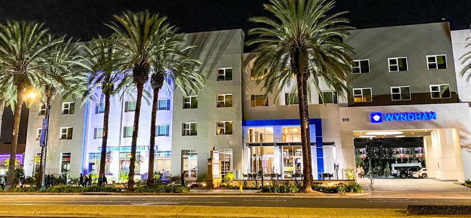 Wyndham Anaheim gallery photo in Anaheim, CA — image 32