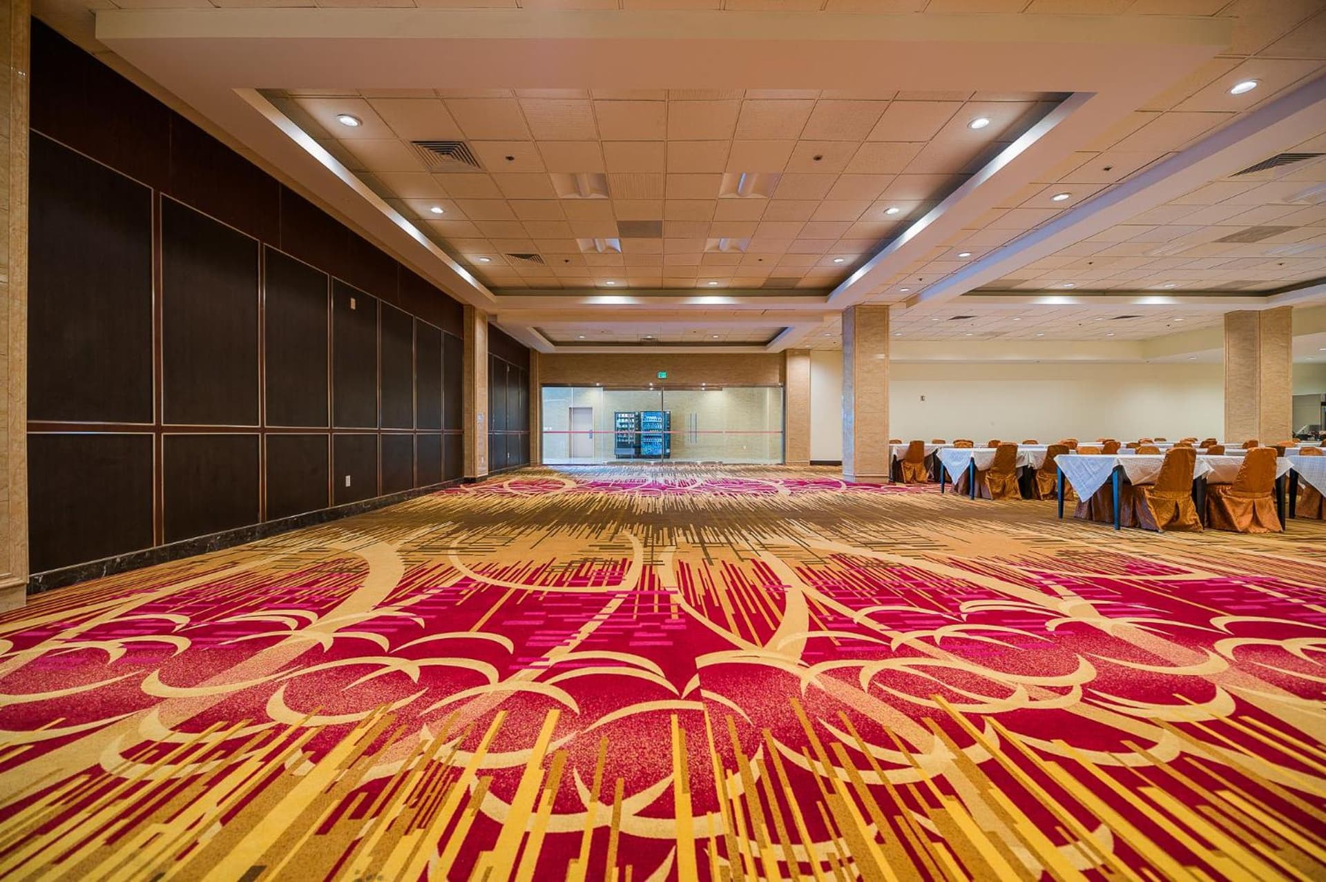 LA Crystal Hotel -Los Angeles-Long Beach Area gallery photo in Carson, CA — image 85