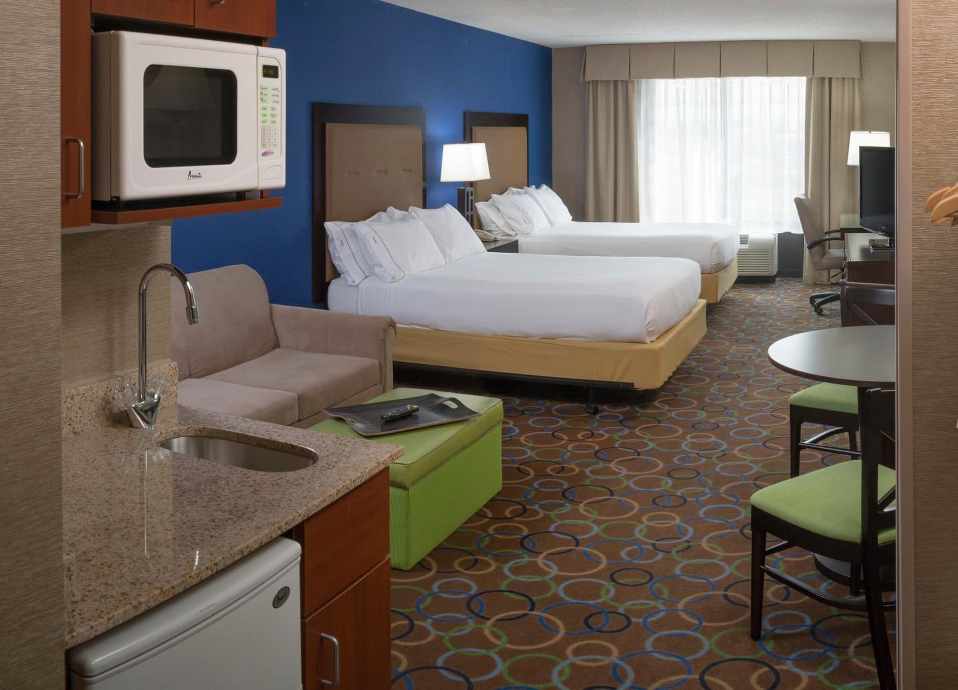 Holiday Inn Express Hotel & Suites Manchester - Airport by IHG gallery photo in Manchester, NH — image 31