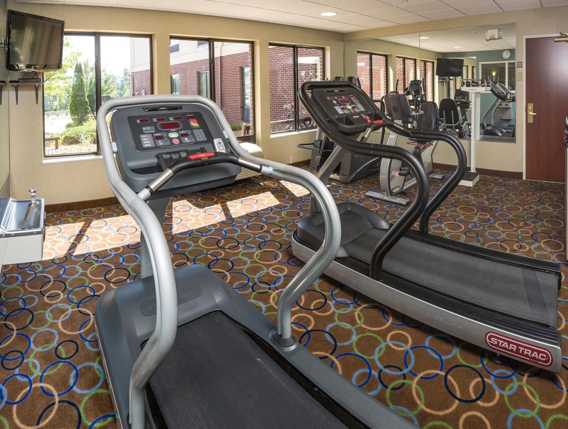 Holiday Inn Express Hotel & Suites Manchester - Airport by IHG gallery photo in Manchester, NH — image 27