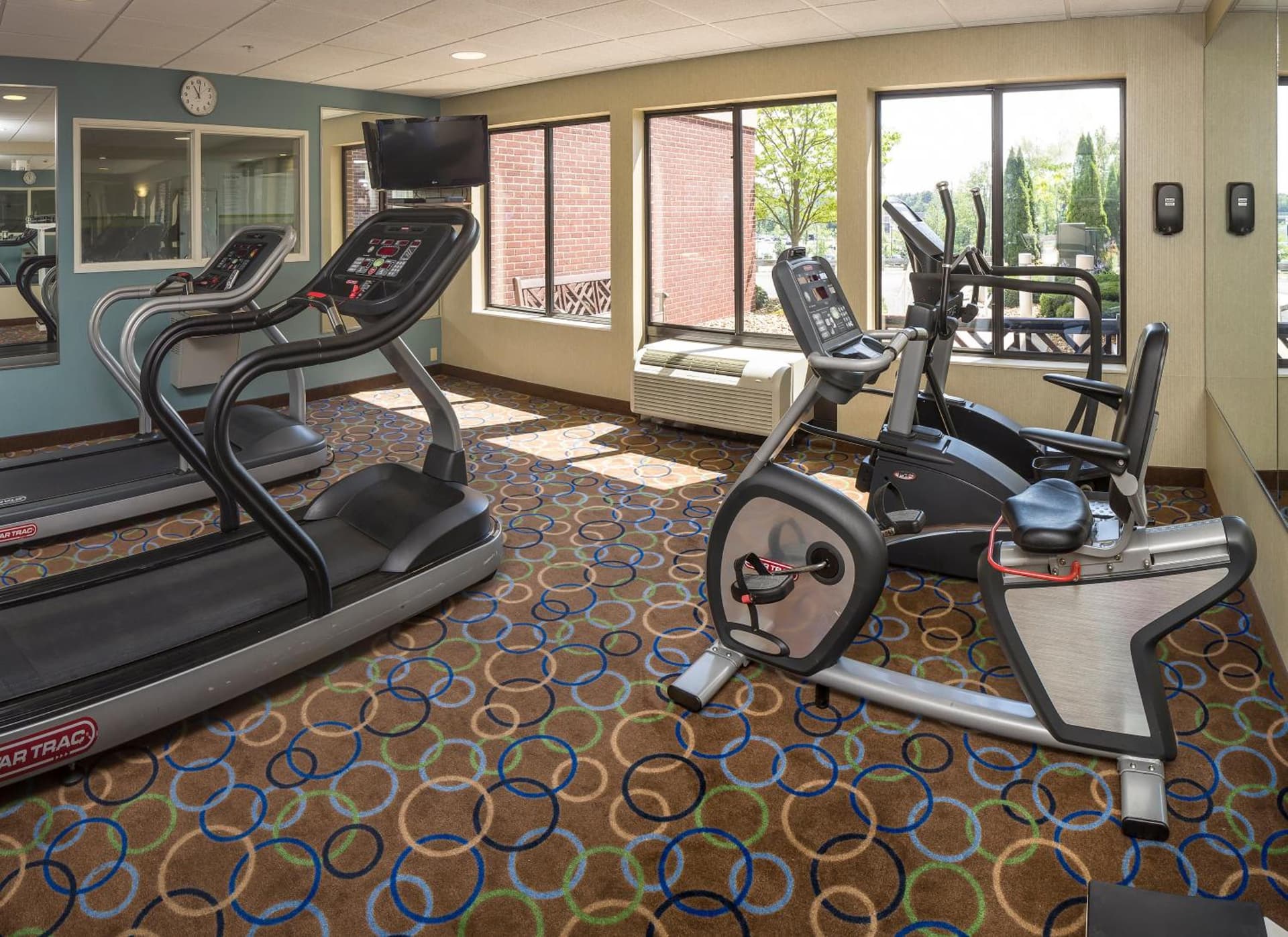 Holiday Inn Express Hotel & Suites Manchester - Airport by IHG gallery photo in Manchester, NH — image 42
