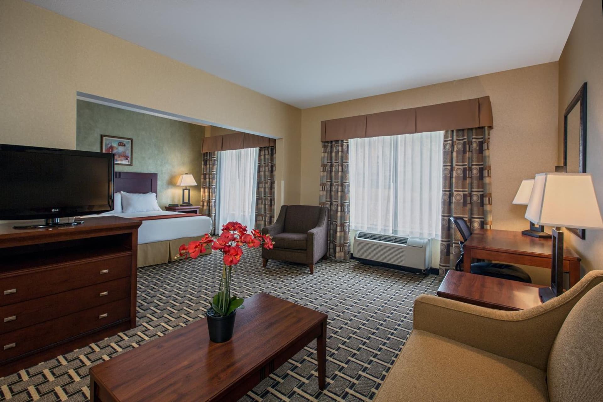 Holiday Inn Express Hotel & Suites Youngstown North-Warren/Niles by IHG gallery photo in Warren, OH — image 12