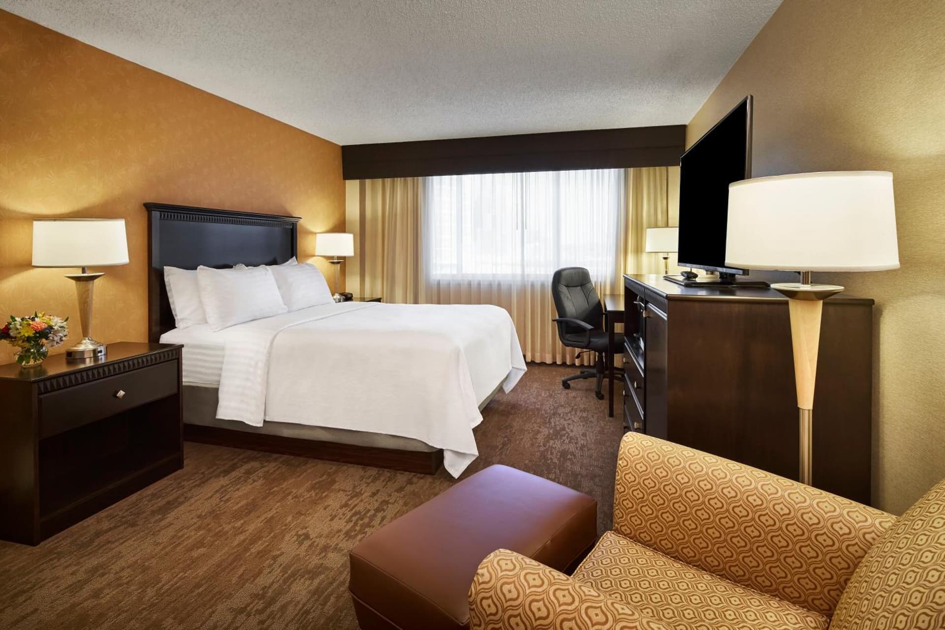 Holiday Inn Alexandria at Carlyle by IHG gallery photo in Alexandria, VA — image 11