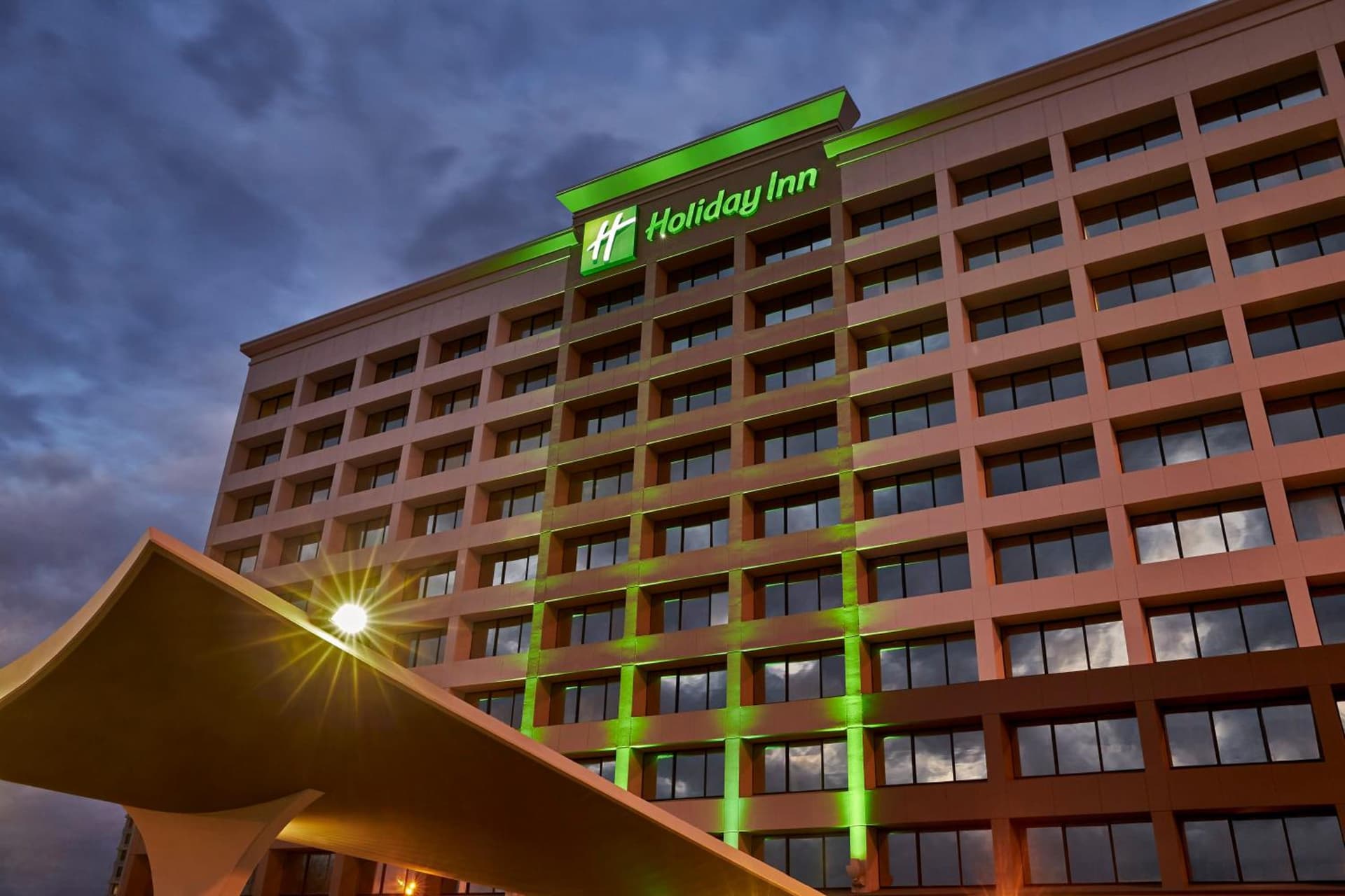 Holiday Inn Alexandria at Carlyle by IHG gallery photo in Alexandria, VA — image 16
