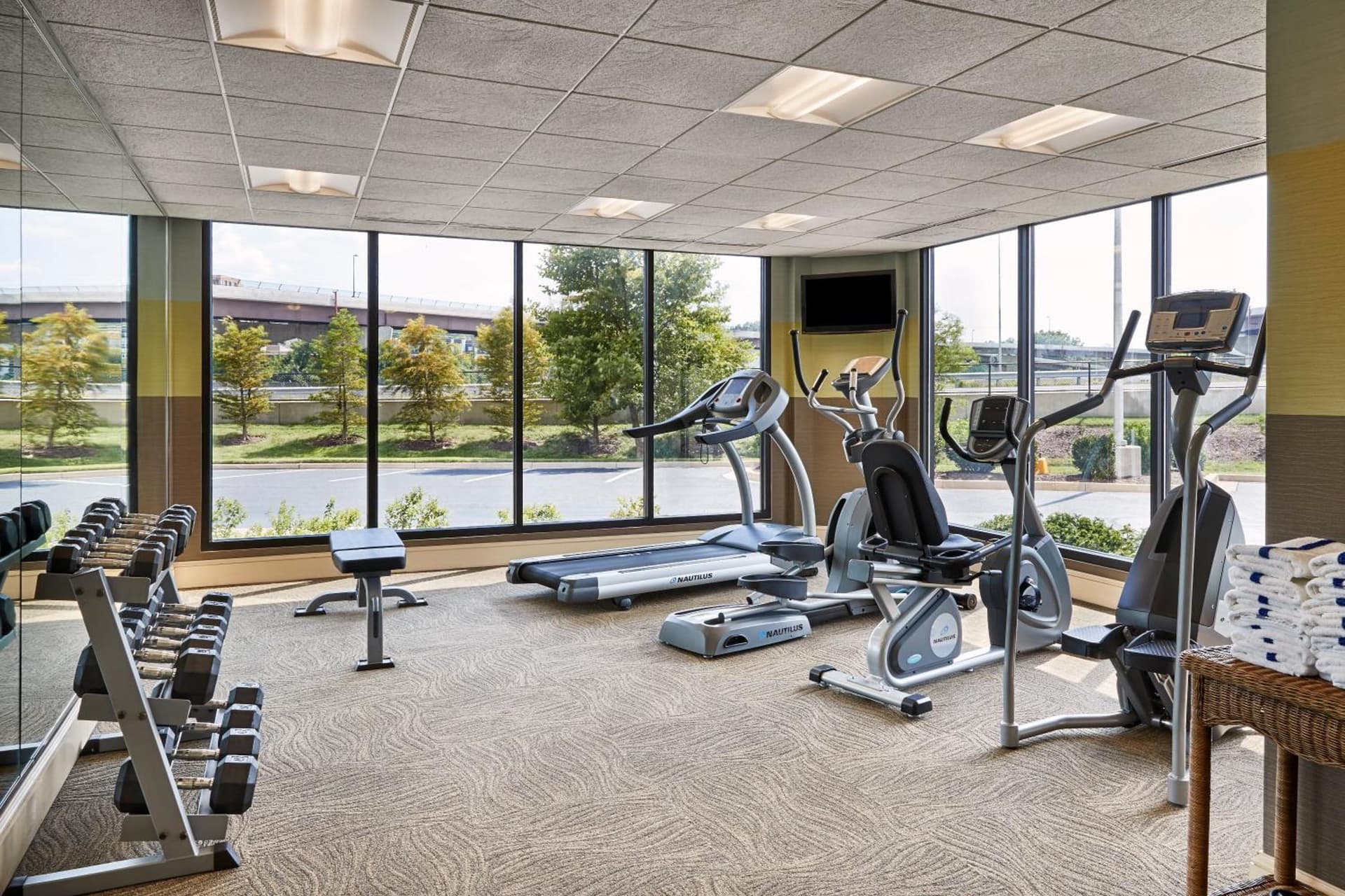 Holiday Inn Alexandria at Carlyle by IHG gallery photo in Alexandria, VA — image 7
