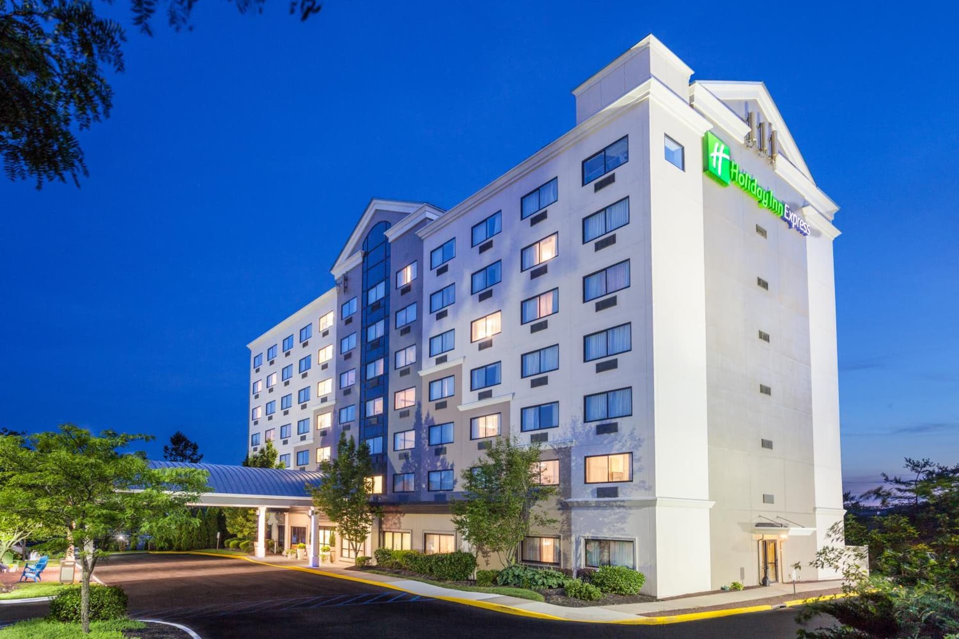 Holiday Inn Express Hauppauge-Long Island by IHG featured exterior or lobby in Hauppauge, NY — similar hotel