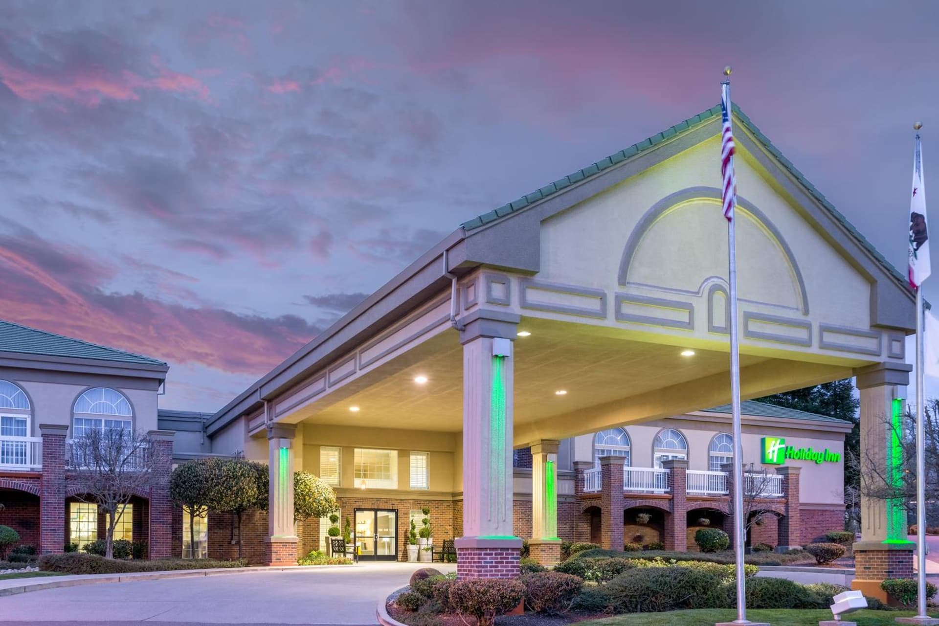Holiday Inn Auburn by IHG featured exterior or lobby in Auburn, CA — similar hotel