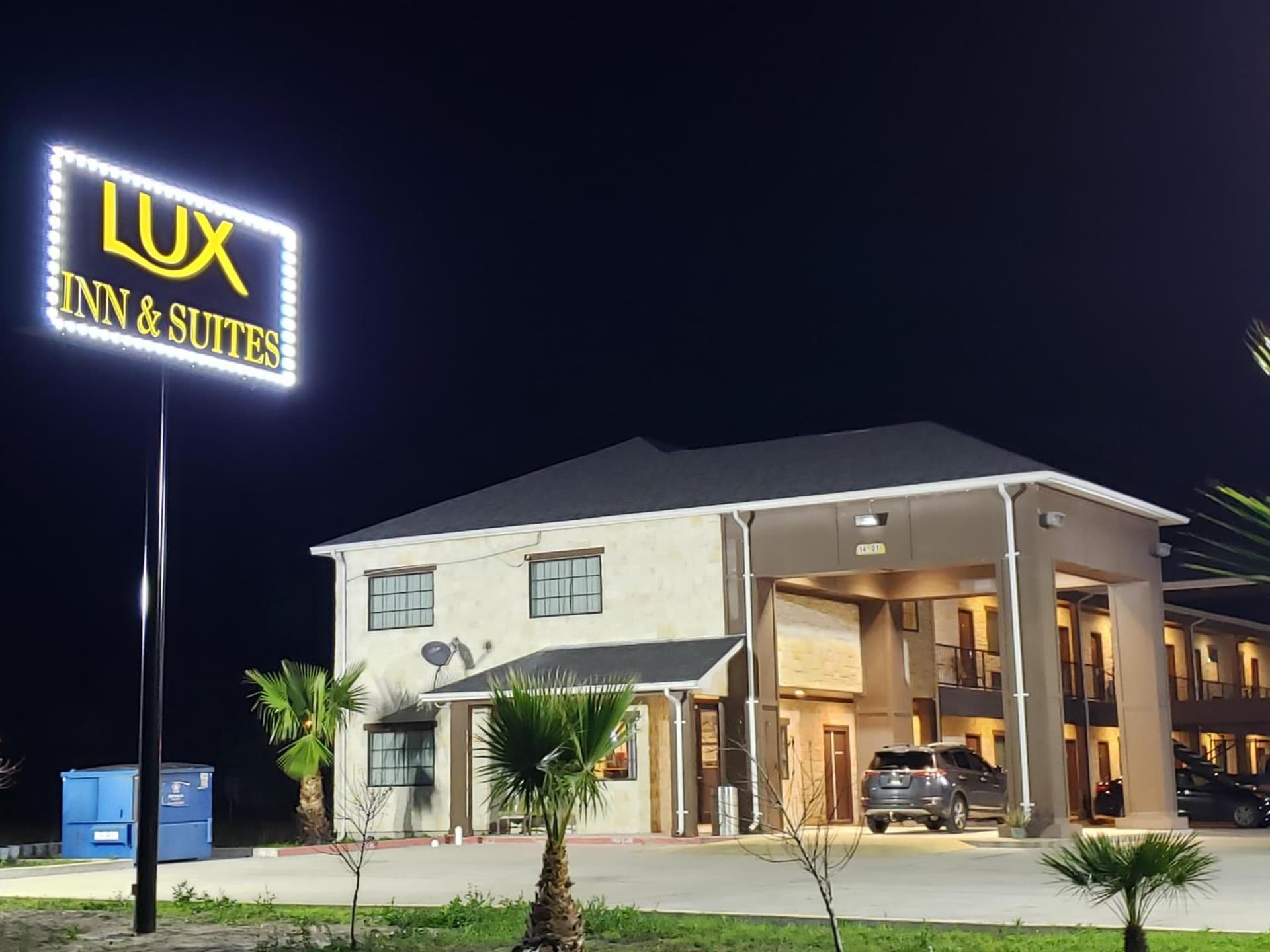Lux Inn and Suites interior in Three Rivers, TX — gallery photo 2