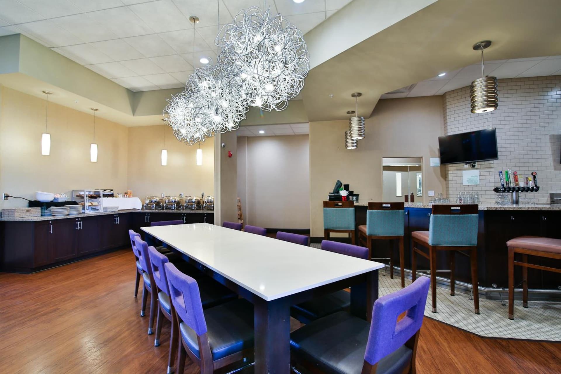 Holiday Inn Bismarck by IHG gallery photo in Bismarck, ND — image 28