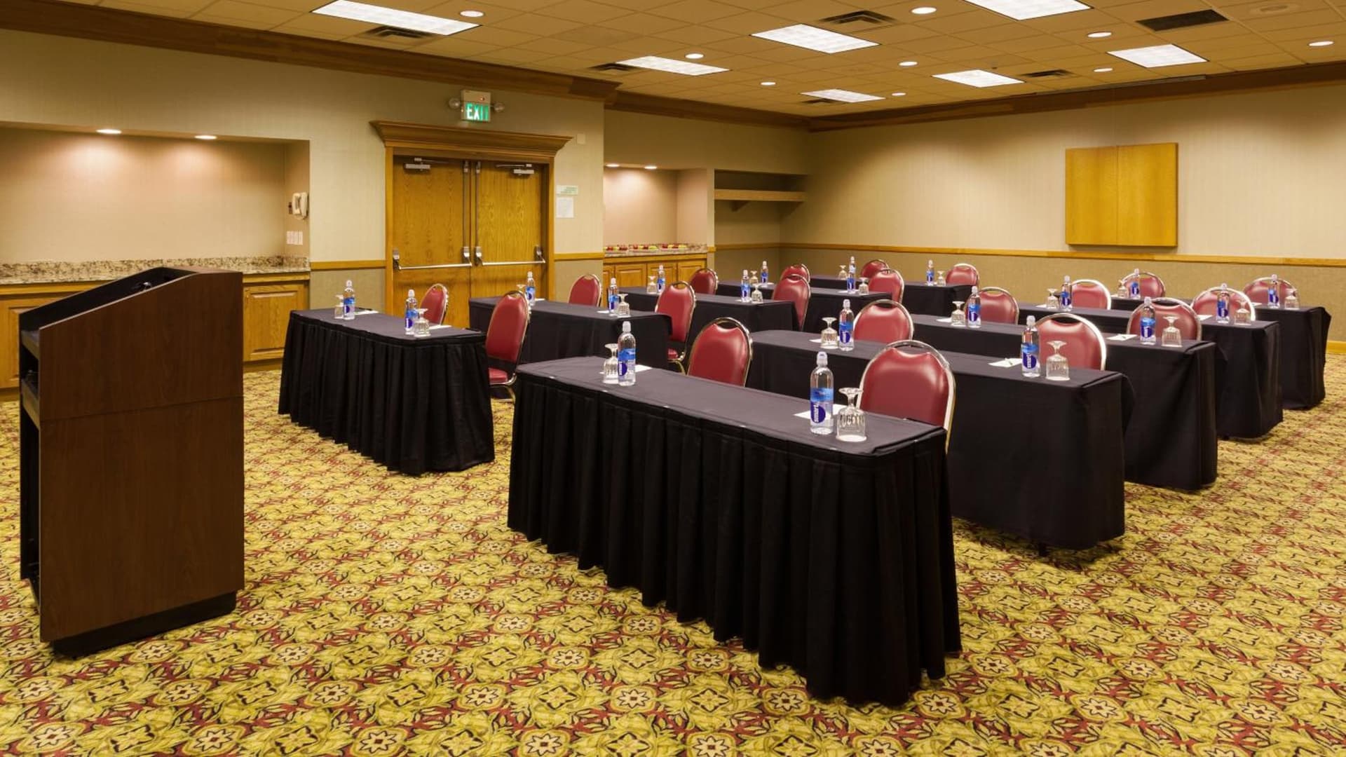 Holiday Inn Cincinnati Airport by IHG property views in Erlanger, KY — gallery photo 3