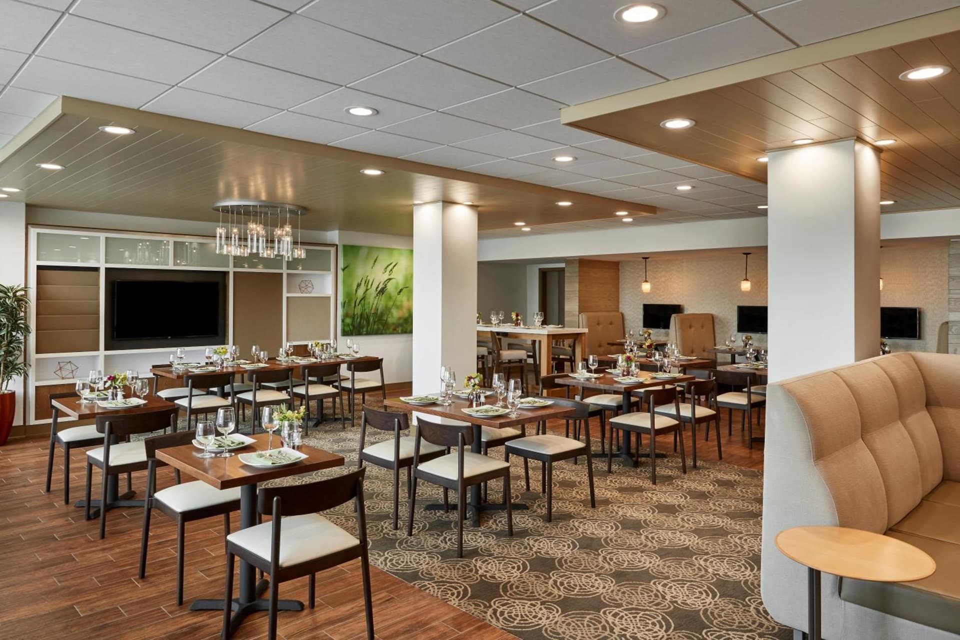 Holiday Inn Alexandria at Carlyle by IHG gallery photo in Alexandria, VA — image 10