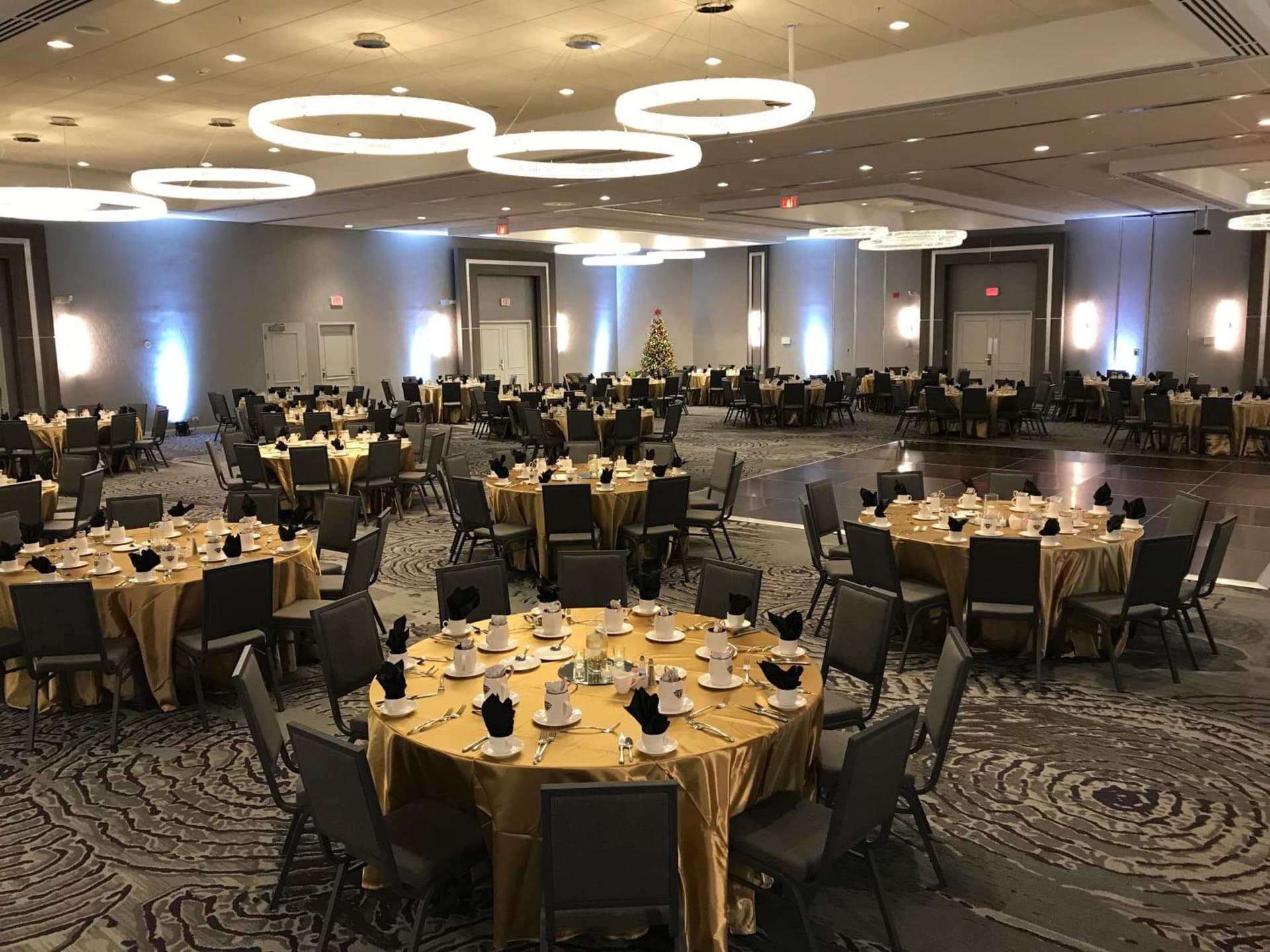 Holiday Inn Chicago Nw Crystal Lk Conv Ctr by IHG gallery photo in Crystal Lake, IL — image 50