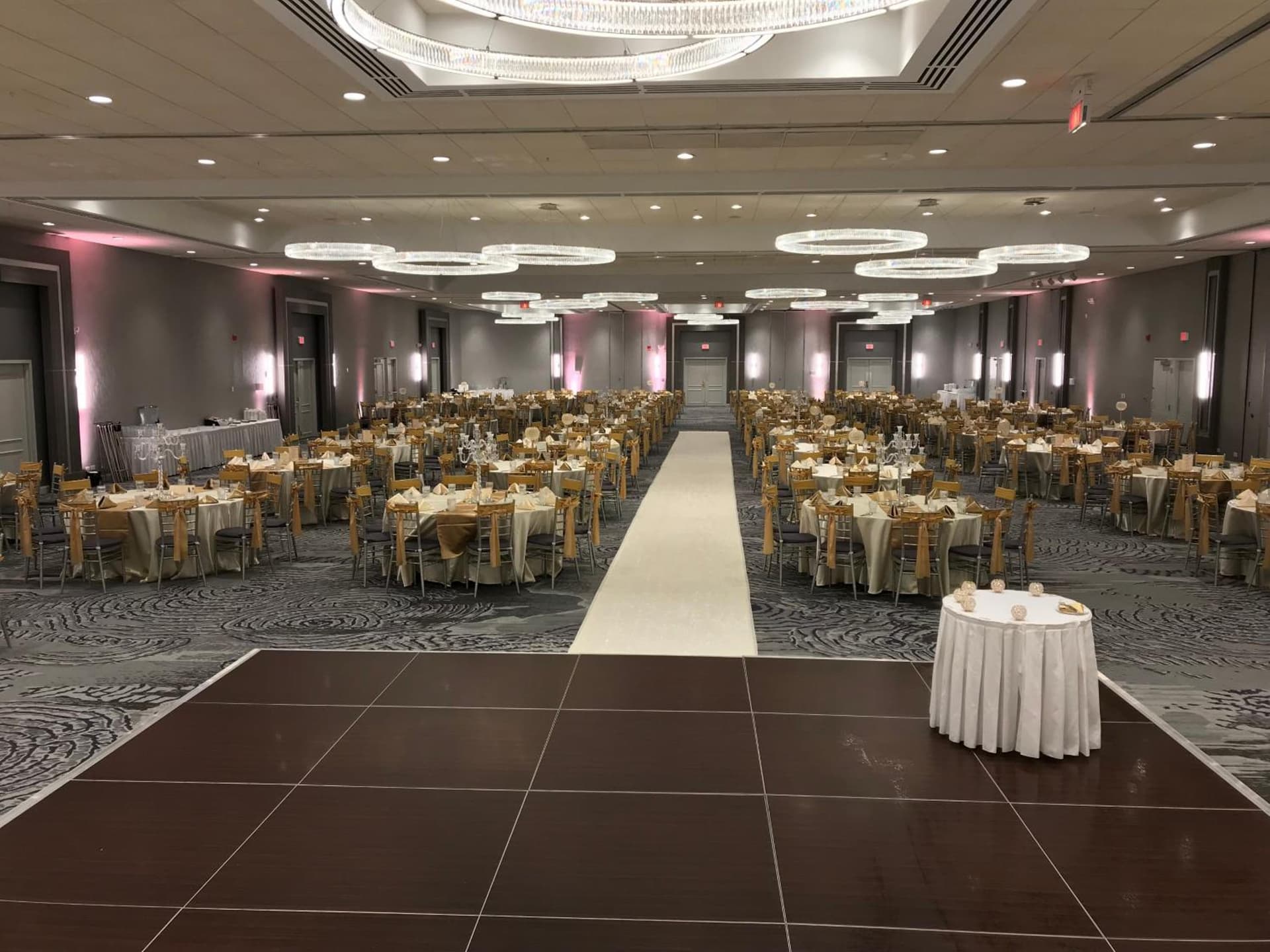 Holiday Inn Chicago Nw Crystal Lk Conv Ctr by IHG gallery photo in Crystal Lake, IL — image 36