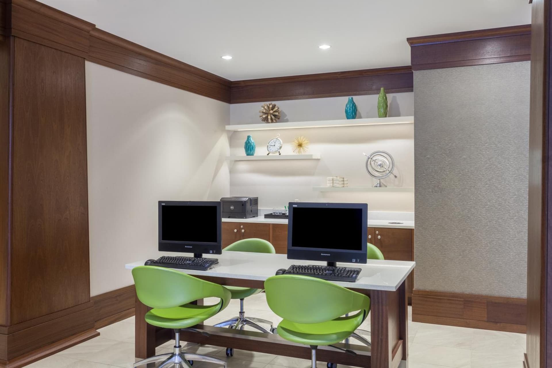 Holiday Inn Charlottesville-Monticello by IHG gallery photo in Charlottesville, VA — image 7