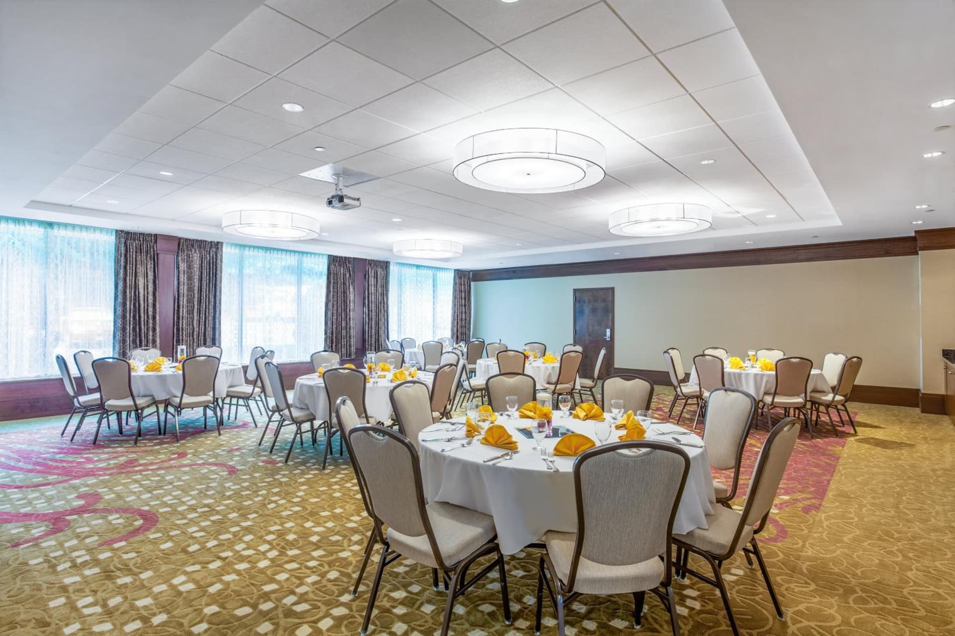 Holiday Inn Charlottesville-Monticello by IHG gallery photo in Charlottesville, VA — image 30