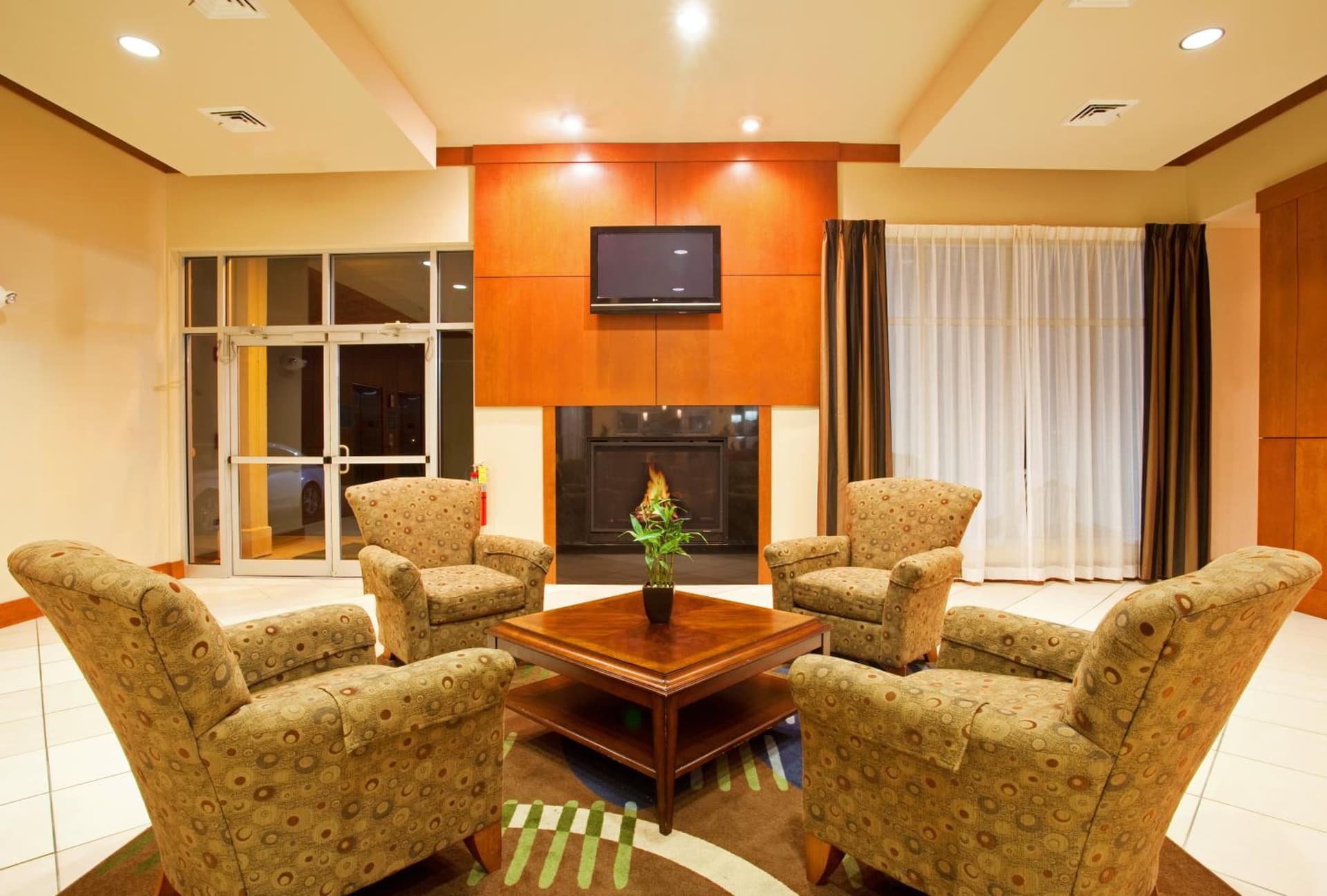 Holiday Inn Aurora North - Naperville by IHG gallery photo in Aurora, IL — image 11