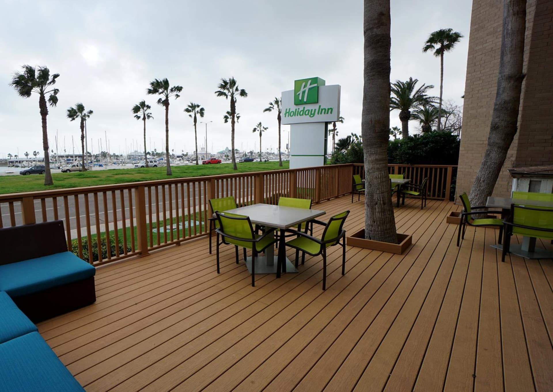 Holiday Inn Corpus Christi Downtown Marina by IHG interior in Corpus Christi, TX — gallery photo 2