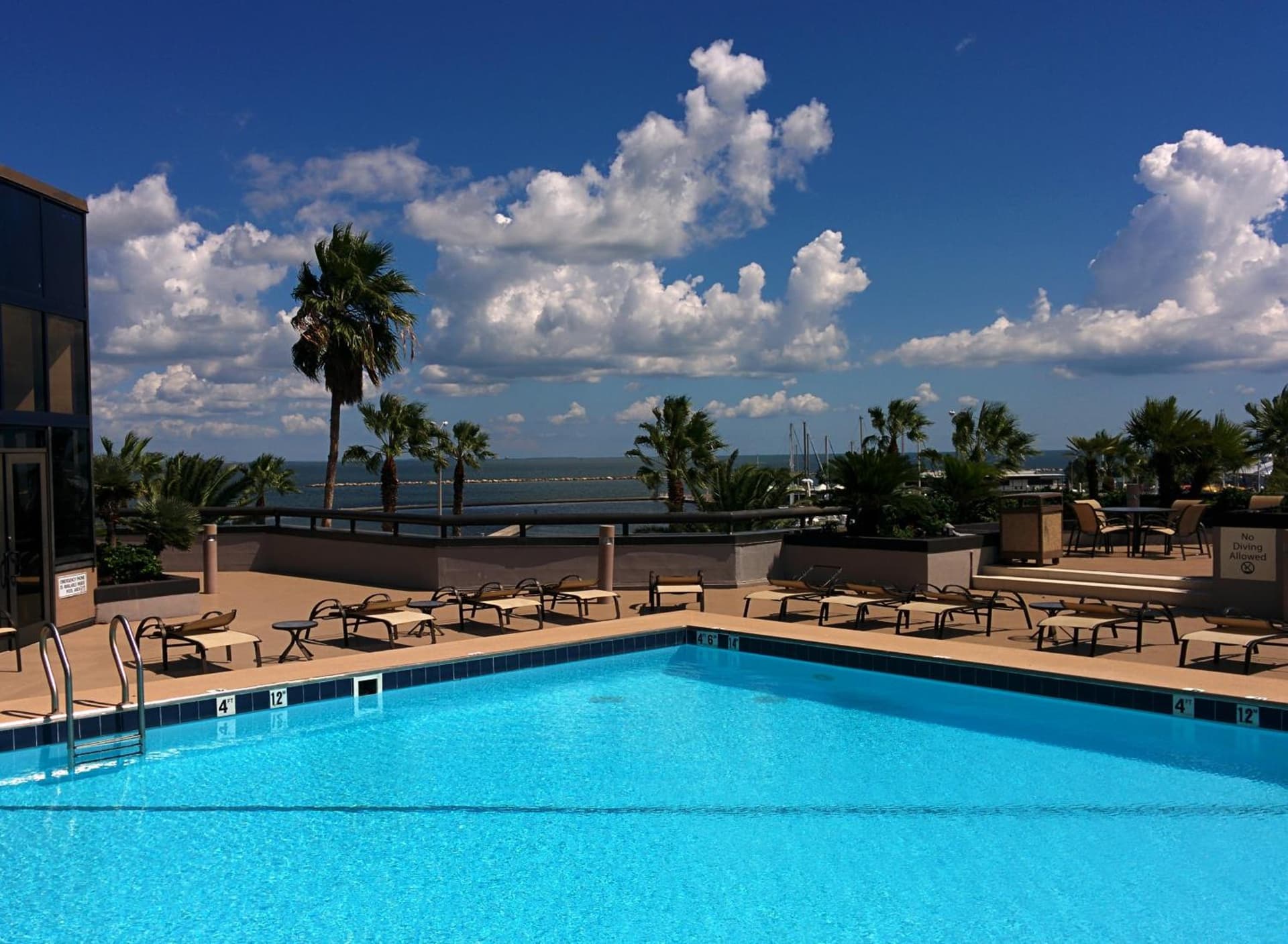 Holiday Inn Corpus Christi Downtown Marina by IHG gallery photo in Corpus Christi, TX — image 11