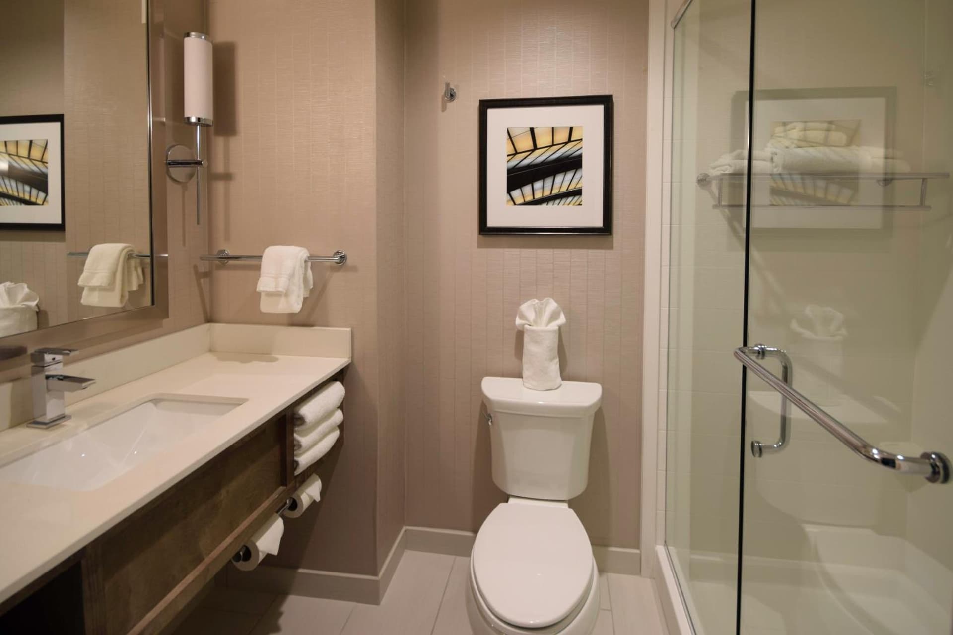 Holiday Inn Cincinnati North West Chester by IHG gallery photo in West Chester, OH — image 46