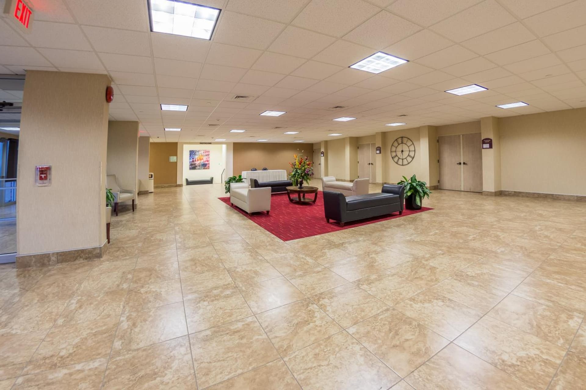 Holiday Inn Des Moines-Airport Conf Center by IHG gallery photo in Des Moines, IA — image 32