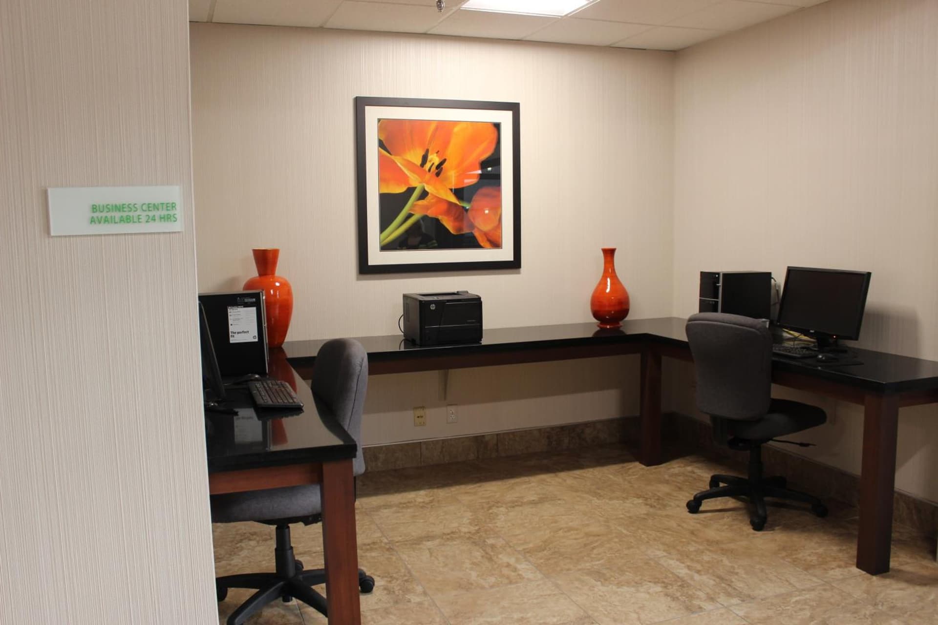 Holiday Inn Des Moines-Airport Conf Center by IHG gallery photo in Des Moines, IA — image 13