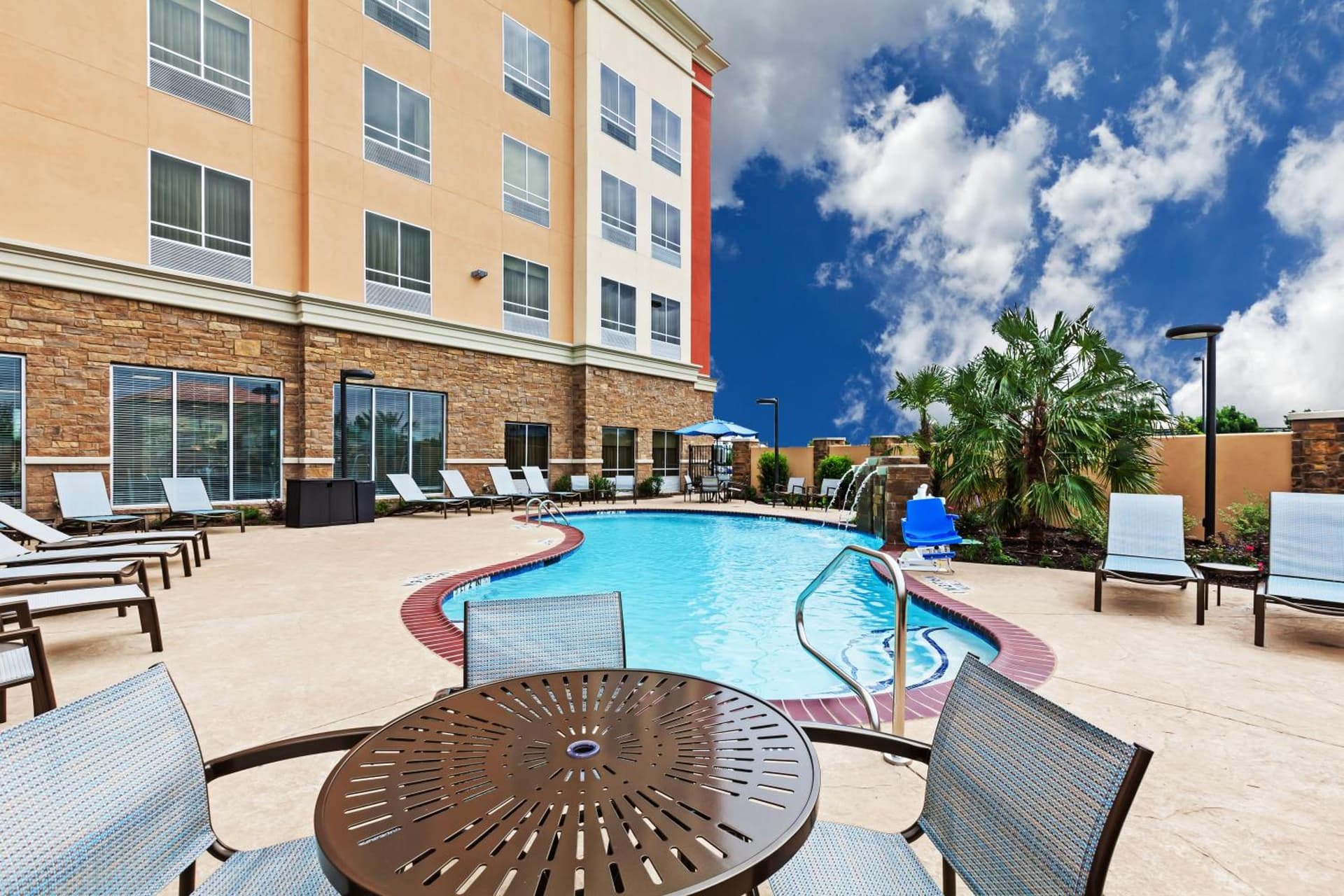 Clarion Hotel The Colony - Plano West interior in The Colony, TX — gallery photo 2