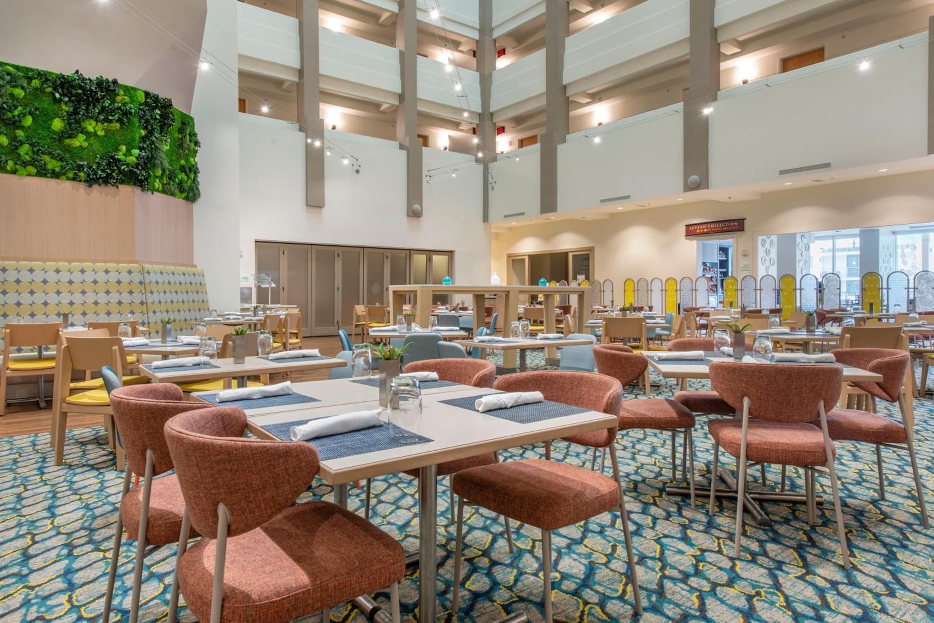 Holiday Inn Orlando – Disney Springs® Area by IHG gallery photo in Orlando, FL — image 17