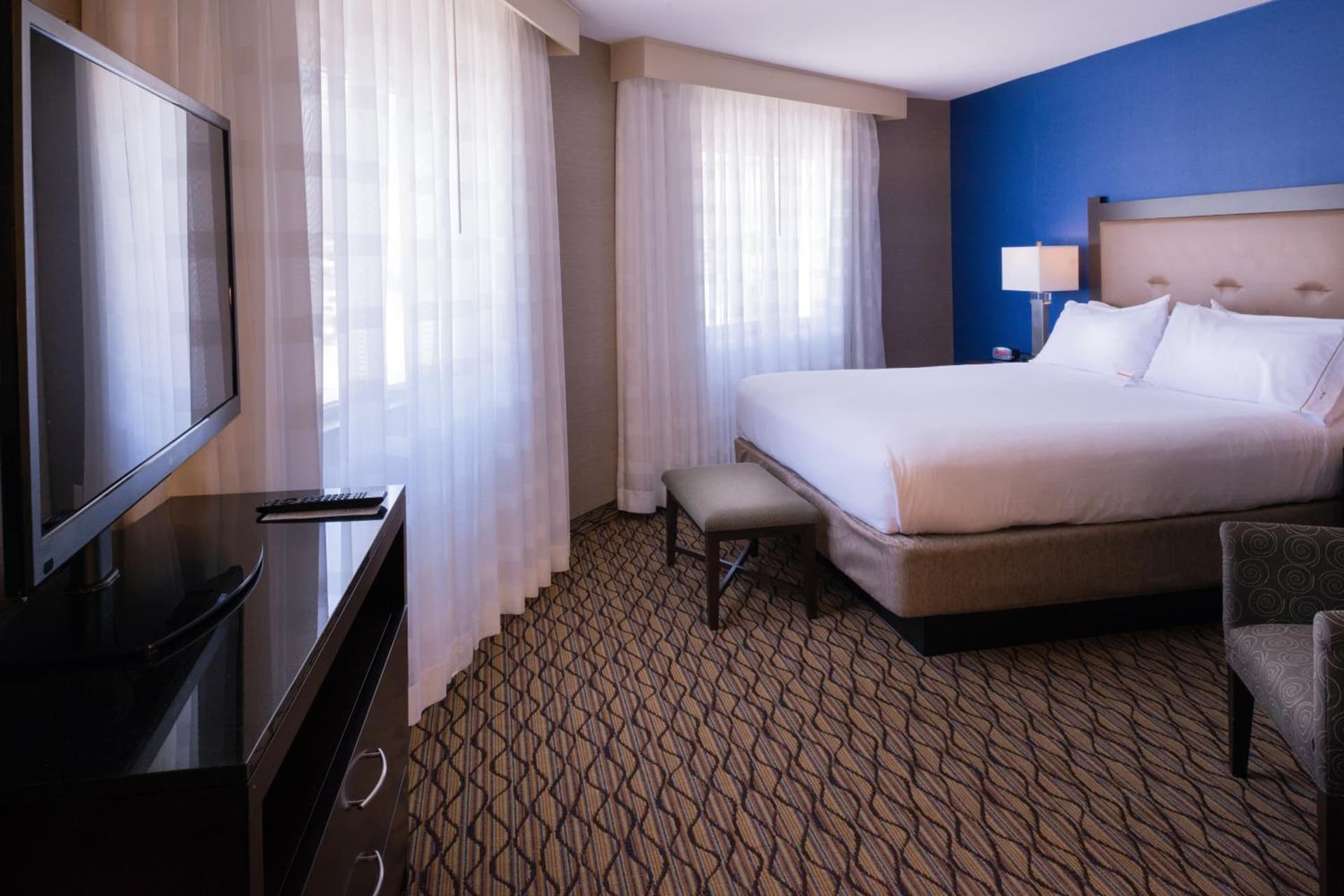 Holiday Inn Express & Suites Pasadena - Los Angeles by IHG gallery photo in Pasadena, CA — image 23