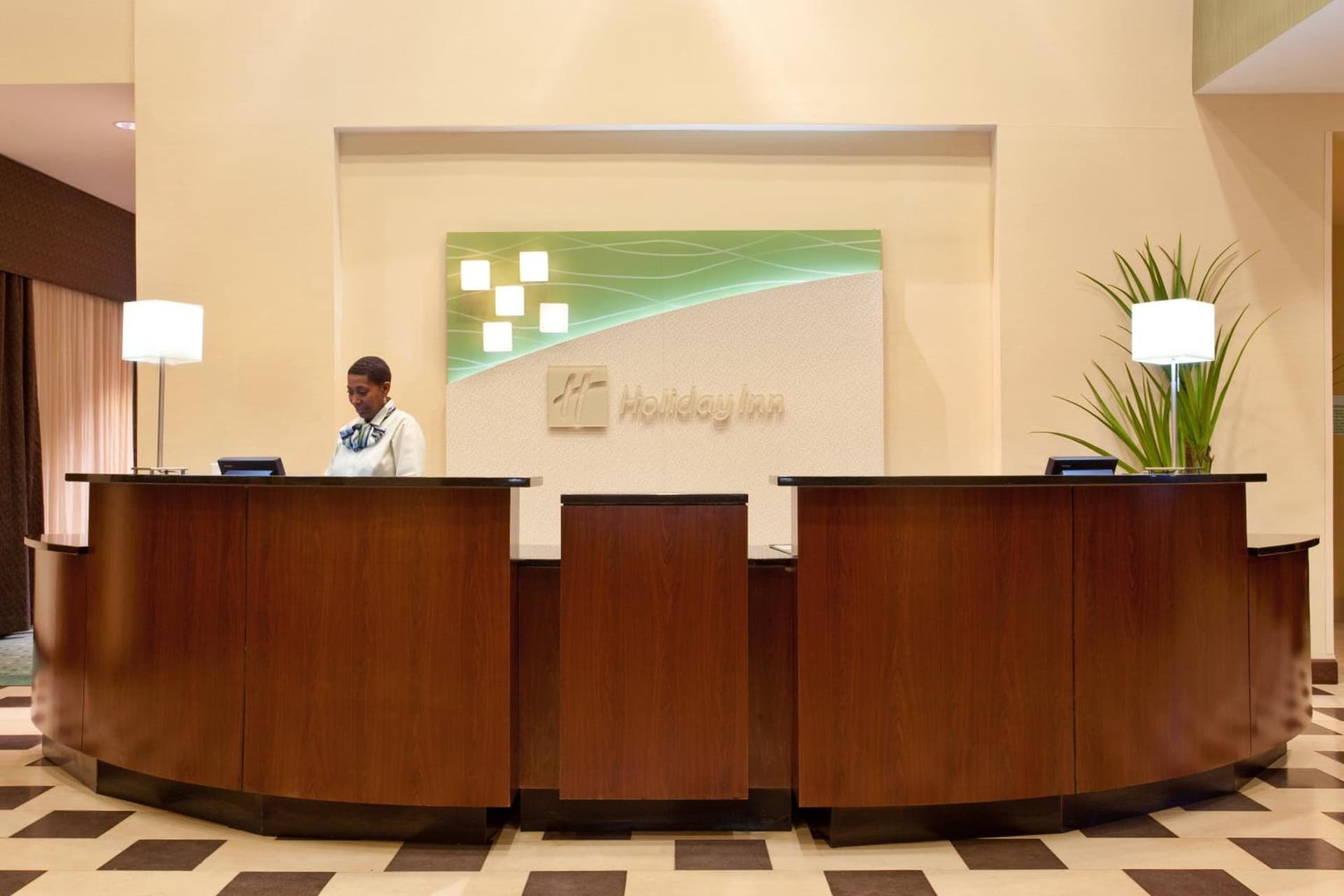 Holiday Inn Saint Louis-Fairview Heights by IHG property views in Fairview Heights, IL — gallery photo 3
