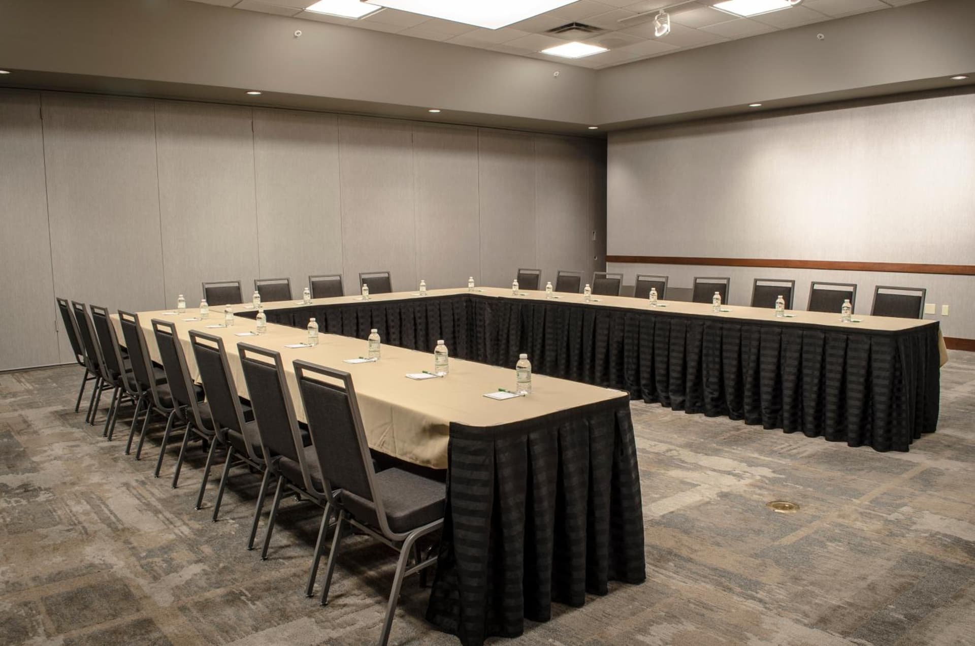 Holiday Inn Fargo by IHG gallery photo in Fargo, ND — image 60
