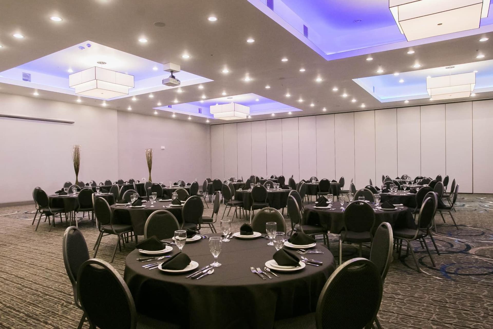 Holiday Inn Longview - North by IHG interior in Longview, TX — gallery photo 2