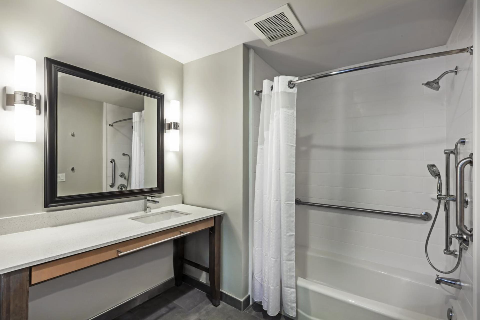 Holiday Inn Houston NE-Bush Airport Area by IHG gallery photo in Humble, TX — image 34
