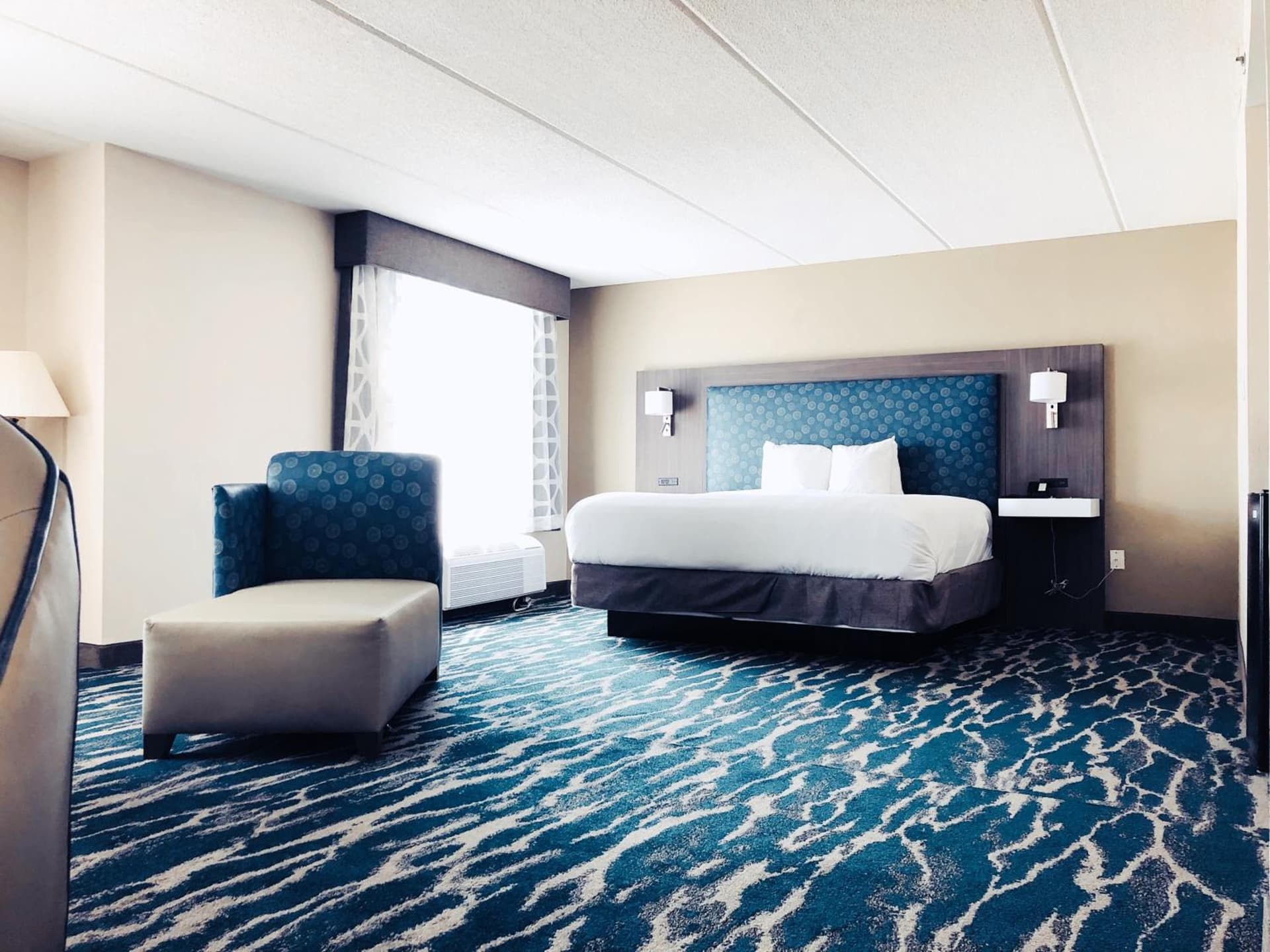 Comfort Inn & Suites Greenville Near East Carolina University gallery photo in Greenville, NC — image 35