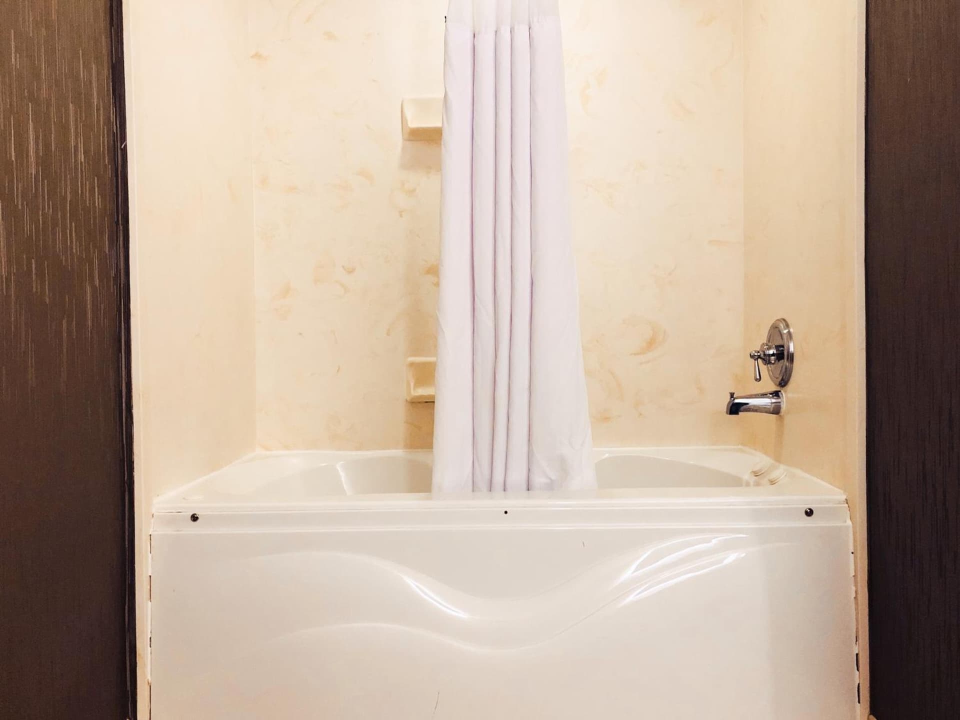 Comfort Inn & Suites Greenville Near East Carolina University gallery photo in Greenville, NC — image 29