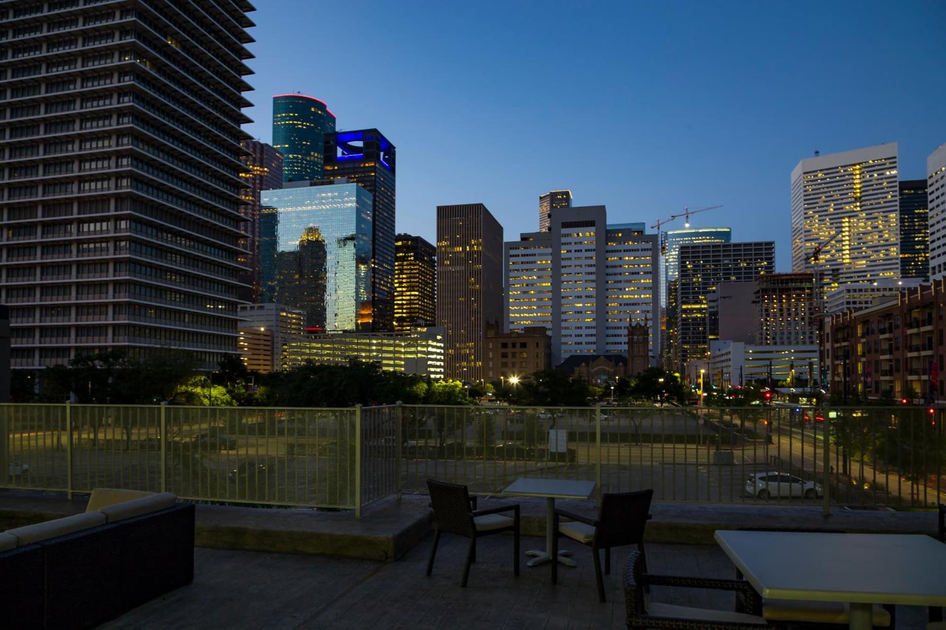 Holiday Inn Houston Downtown by IHG property views in Houston, TX — gallery photo 3