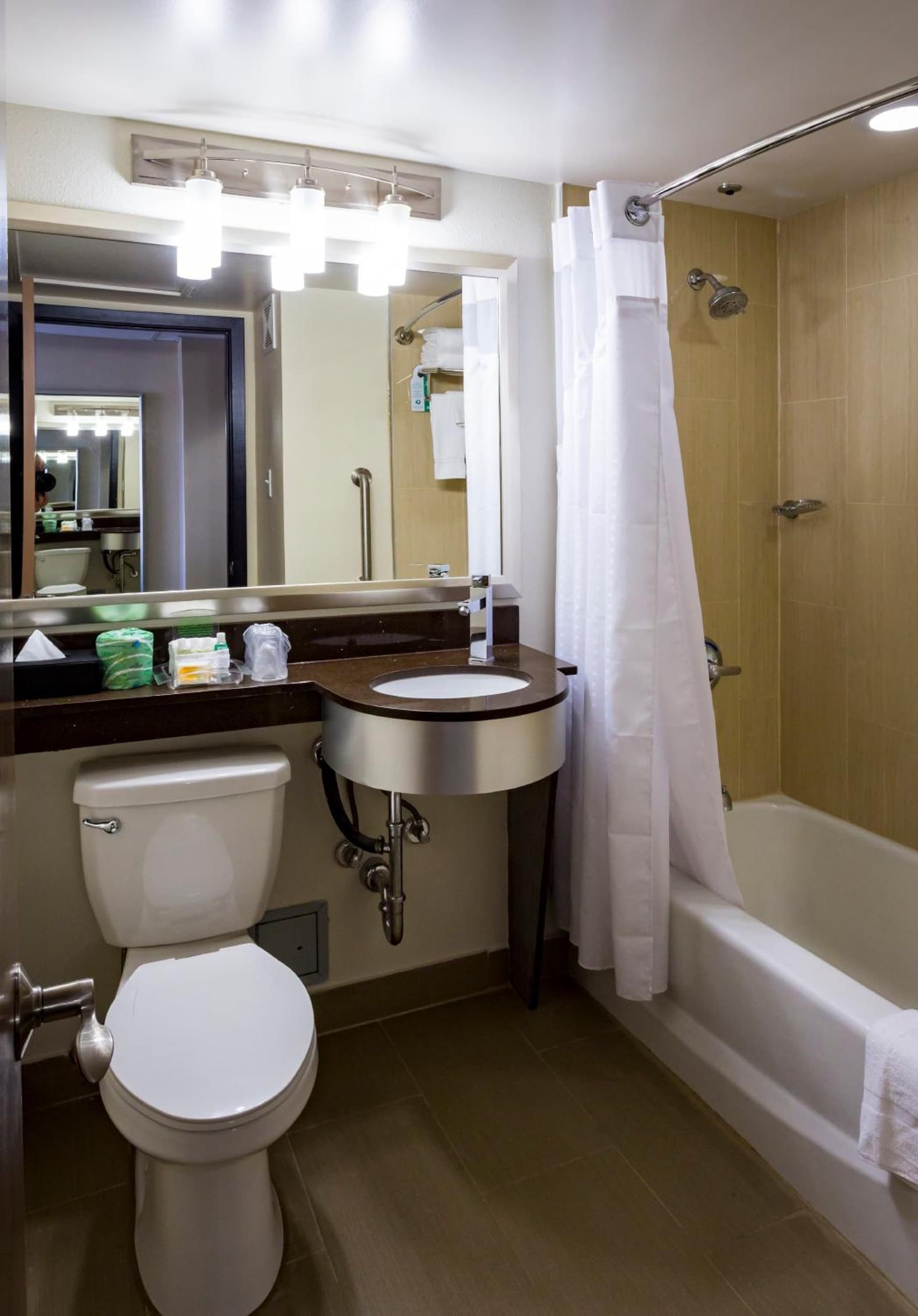 Holiday Inn Houston Downtown by IHG gallery photo in Houston, TX — image 47