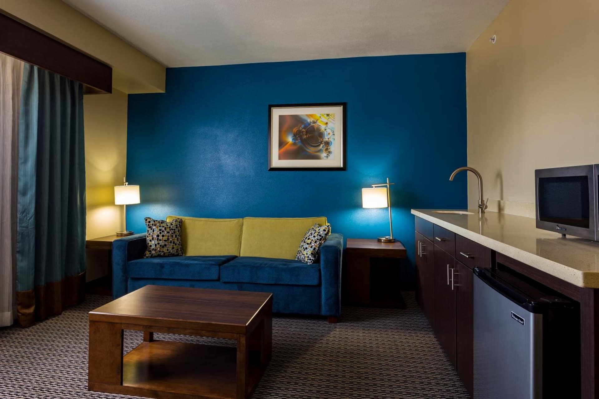 Holiday Inn Houston Downtown by IHG property views in Houston, TX — gallery photo 3