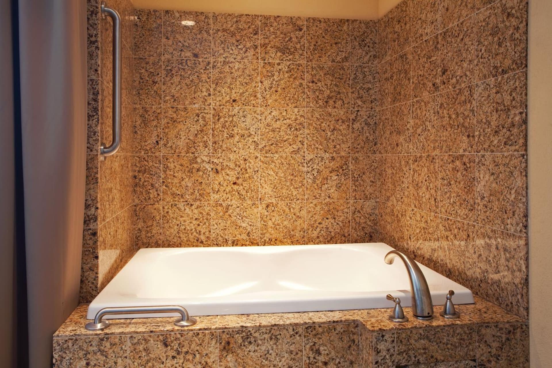 Holiday Inn Houma by IHG gallery photo in Houma, LA — image 15