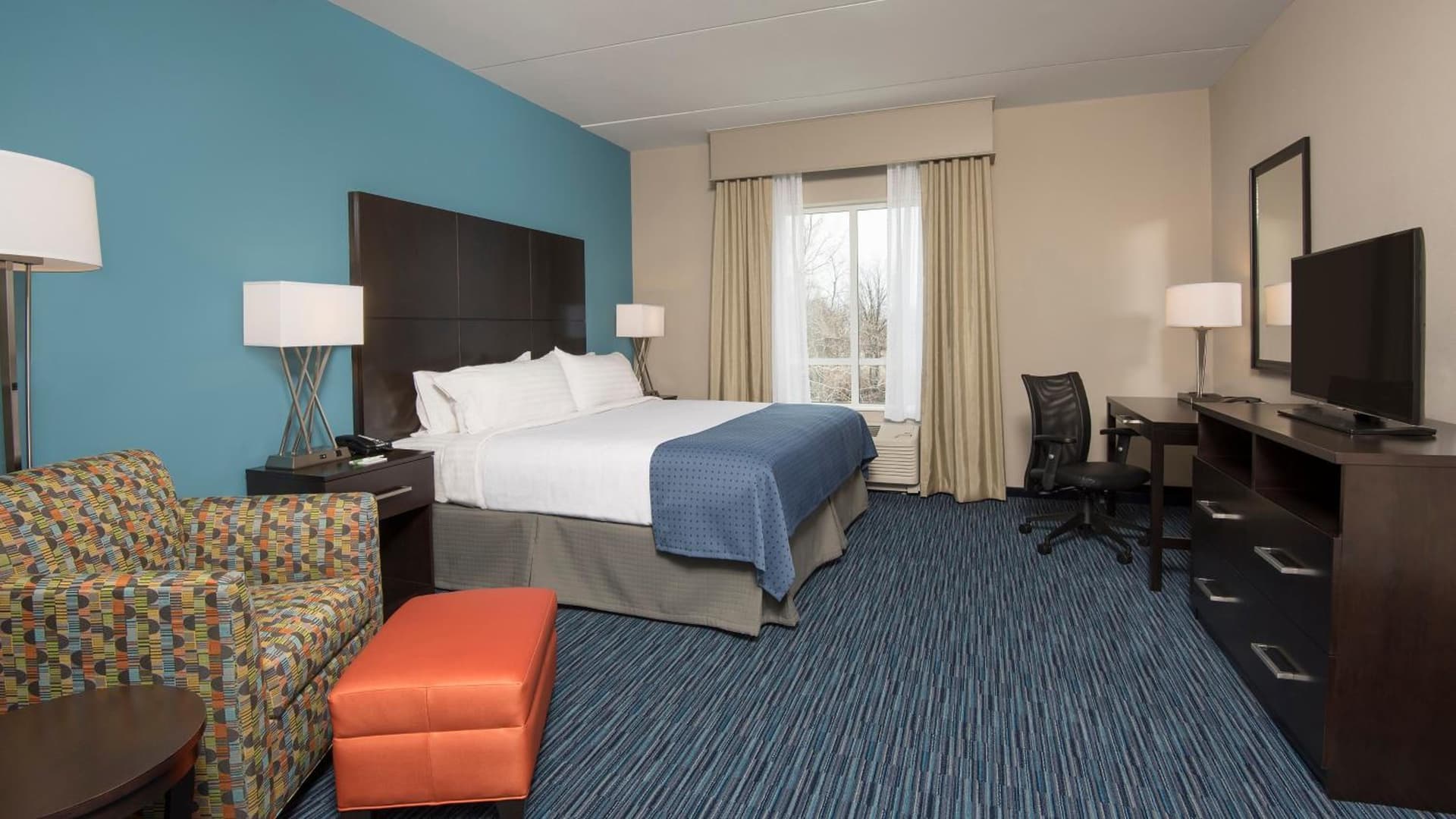 Holiday Inn Indianapolis Airport by IHG gallery photo in Indianapolis, IN — image 6