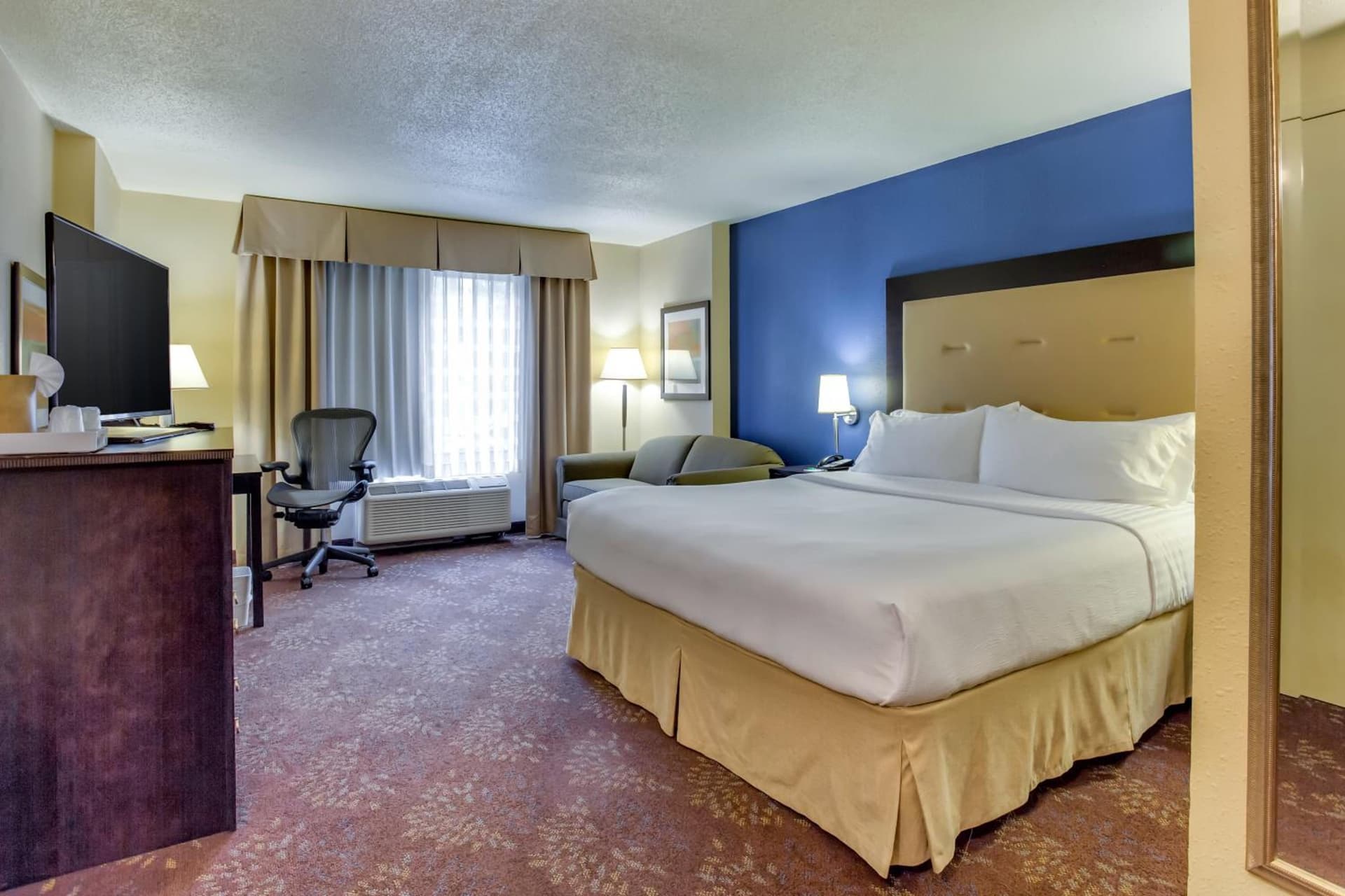Holiday Inn Indianapolis North-Carmel by IHG gallery photo in Carmel, IN — image 19