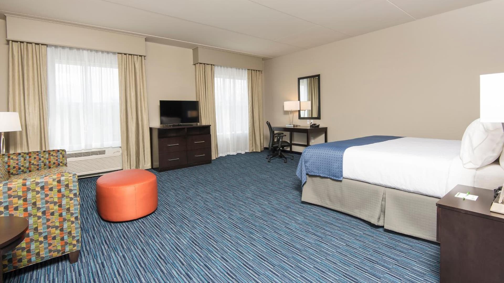Holiday Inn Indianapolis Airport by IHG gallery photo in Indianapolis, IN — image 57