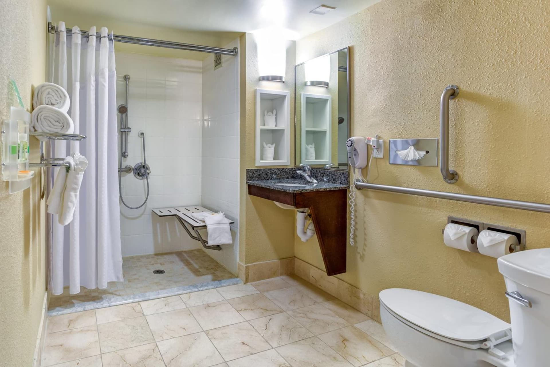 Holiday Inn Indianapolis North-Carmel by IHG gallery photo in Carmel, IN — image 18
