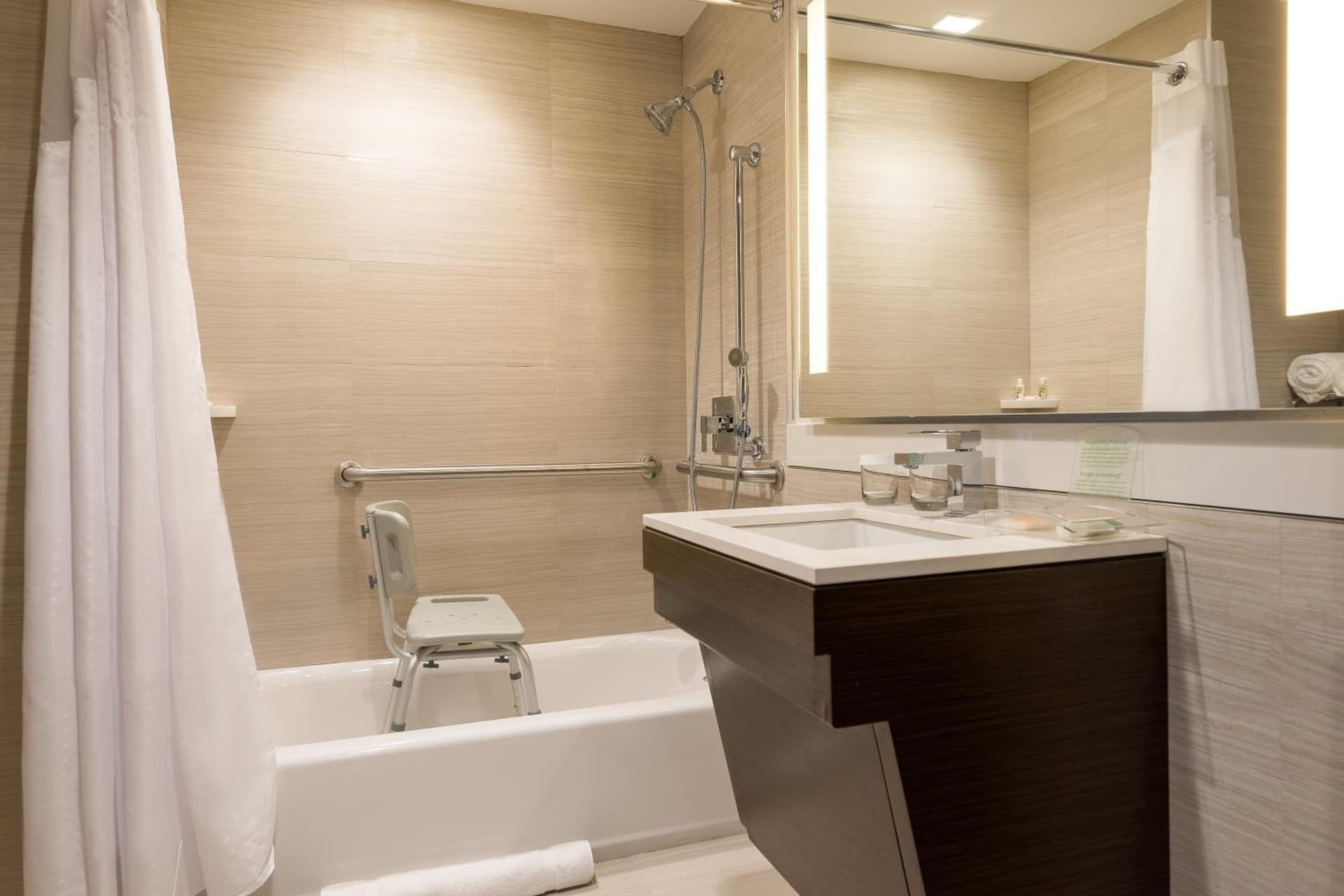 Holiday Inn Brooklyn Downtown by IHG gallery photo in Brooklyn, NY — image 40