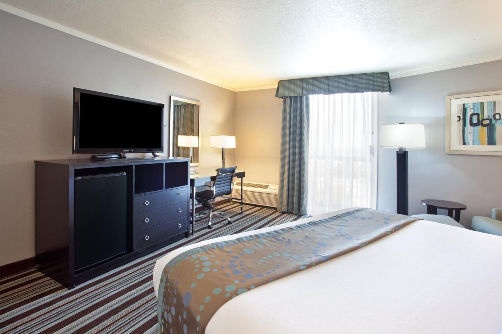 Holiday Inn Long Beach - Airport by IHG gallery photo in Long Beach, CA — image 32